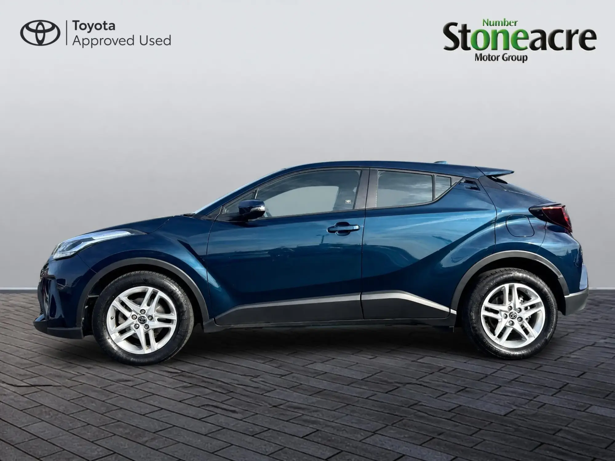 Toyota C-HR Self-Charging Hybrid Image 6 Toyota C-HR Self-Charging Hybrid Image 6
