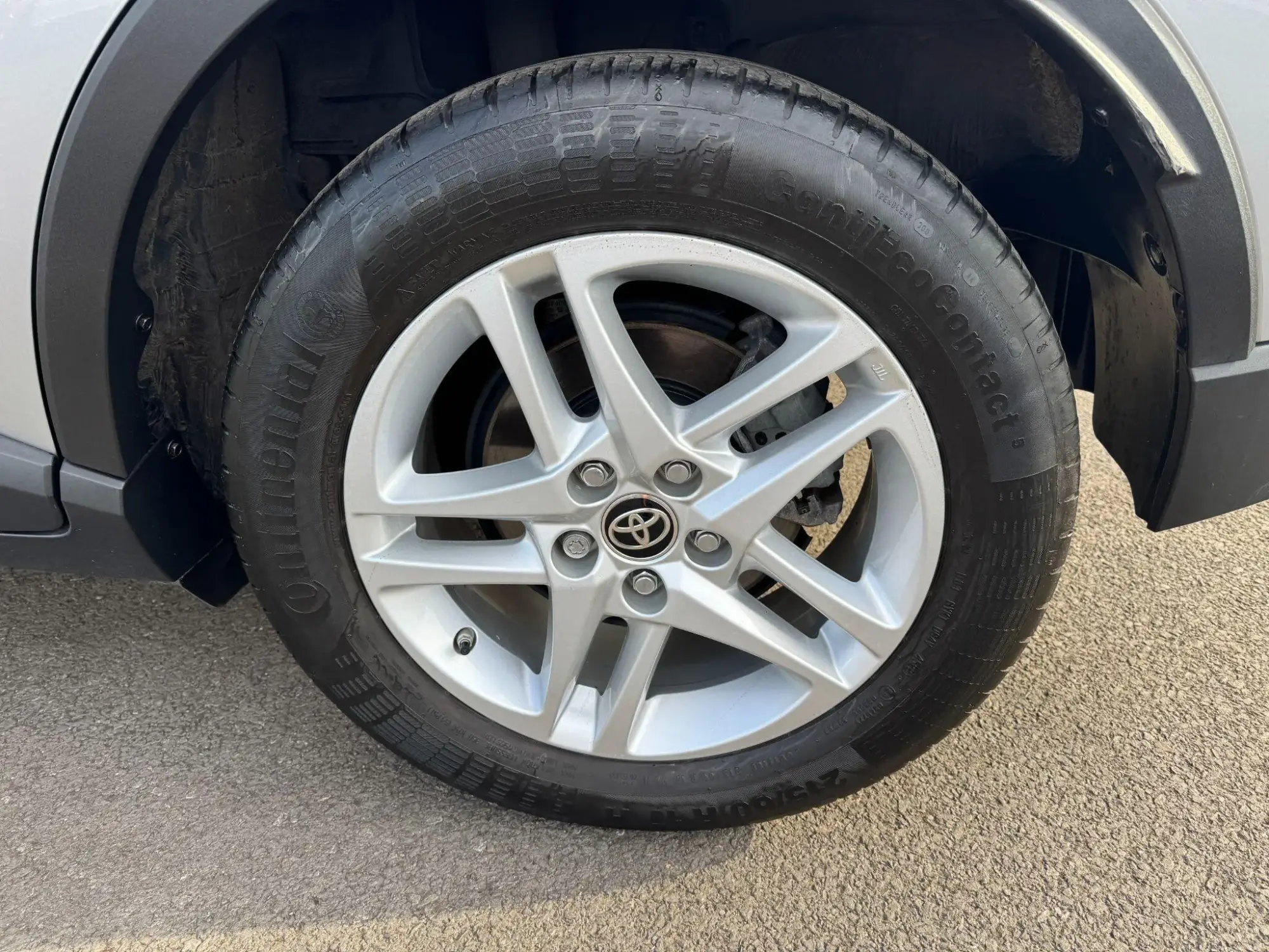 Toyota C-HR Self-Charging Hybrid Image 8 Toyota C-HR Self-Charging Hybrid Image 8