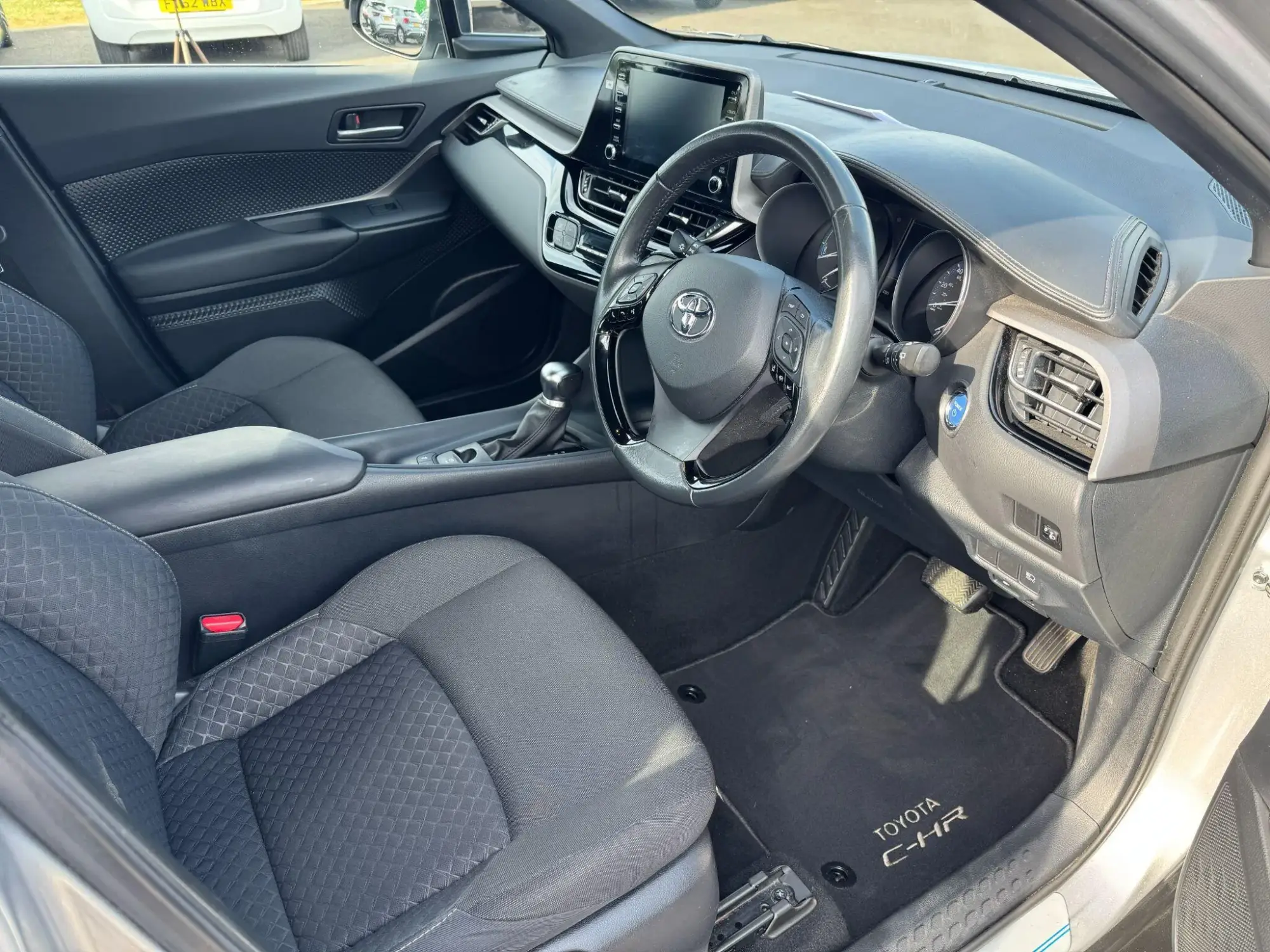 Toyota C-HR Self-Charging Hybrid Image 10 Toyota C-HR Self-Charging Hybrid Image 10