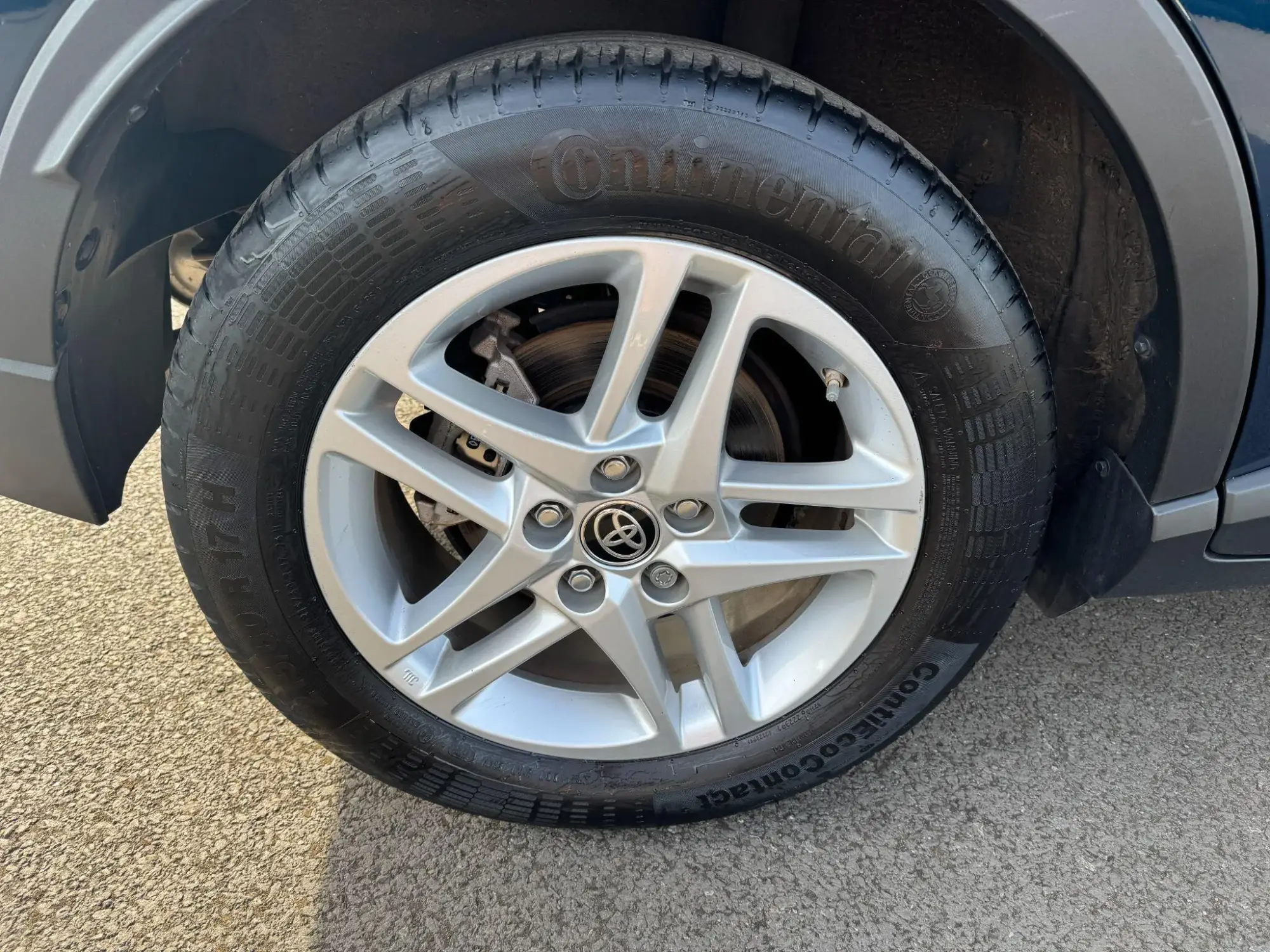 Toyota C-HR Self-Charging Hybrid Image 8 Toyota C-HR Self-Charging Hybrid Image 8