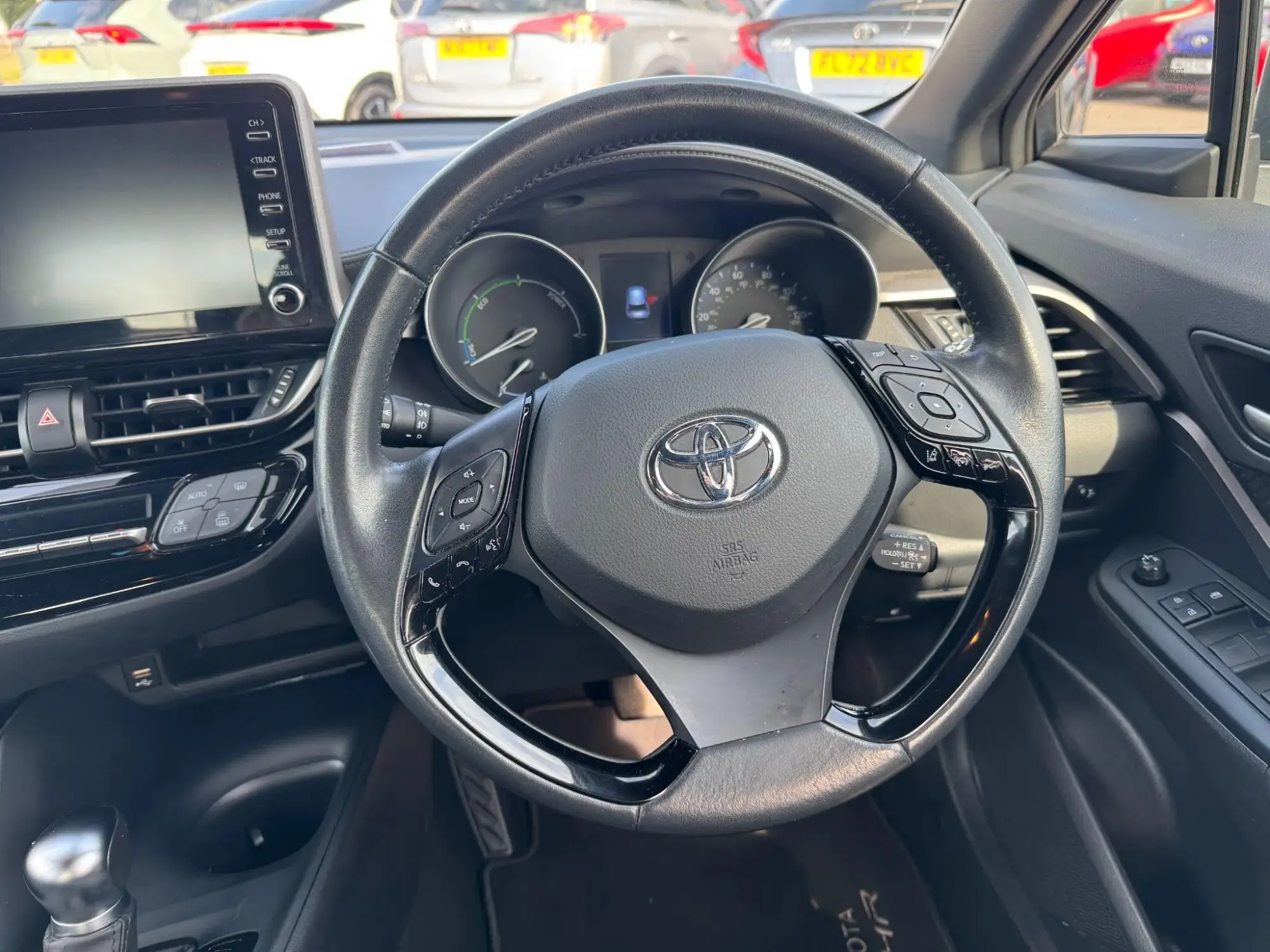 Toyota C-HR Self-Charging Hybrid Image 16 Toyota C-HR Self-Charging Hybrid Image 16