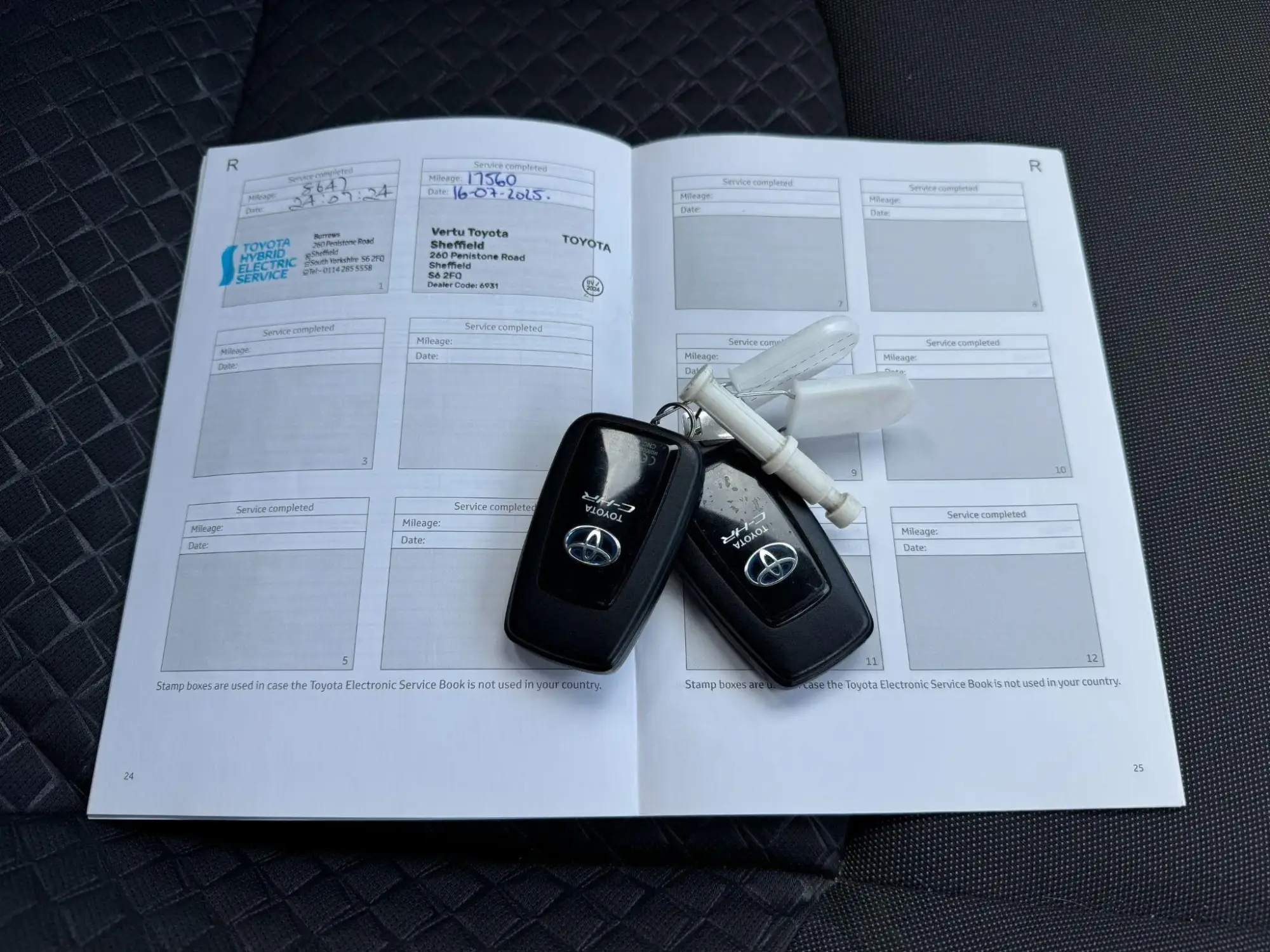 Toyota C-HR Self-Charging Hybrid Image 19 Toyota C-HR Self-Charging Hybrid Image 19
