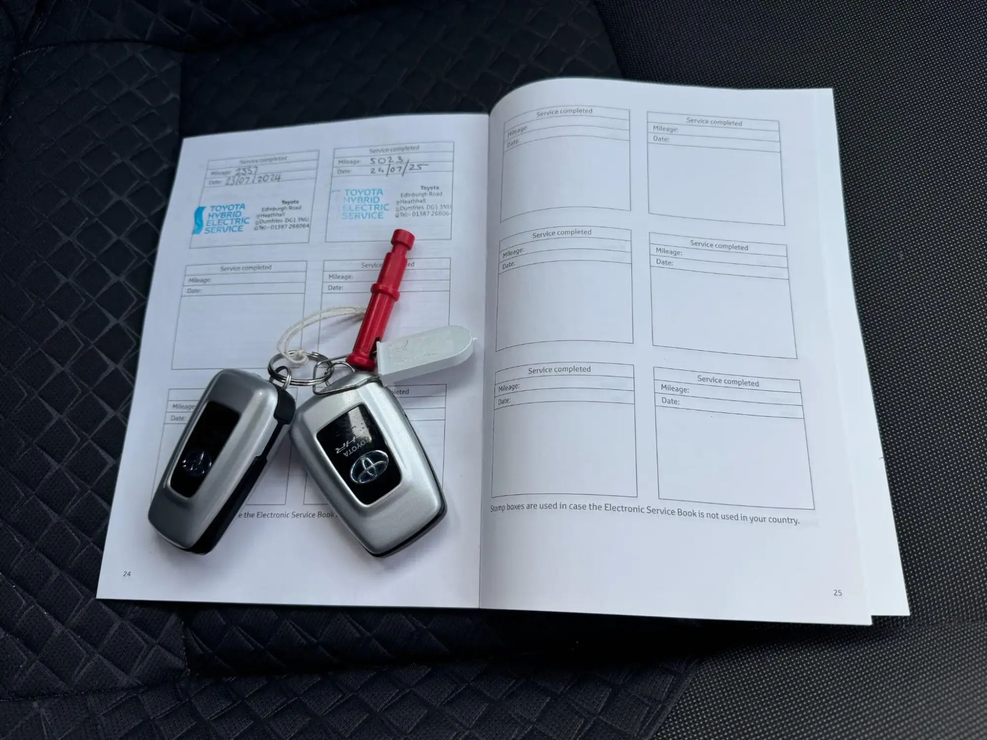 Toyota C-HR Self-Charging Hybrid Image 19 Toyota C-HR Self-Charging Hybrid Image 19