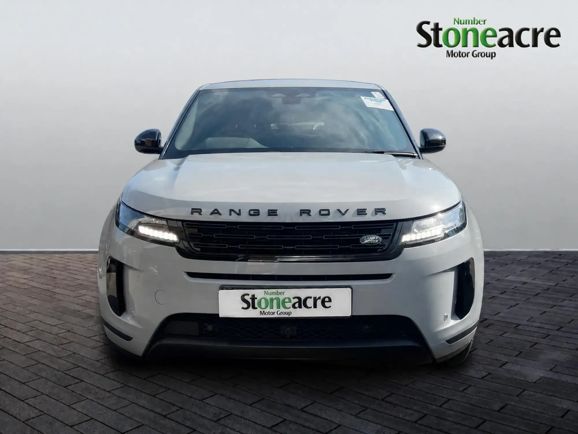 Land Rover Range Rover Evoque Image 2 Land Rover Range Rover Evoque Image 2