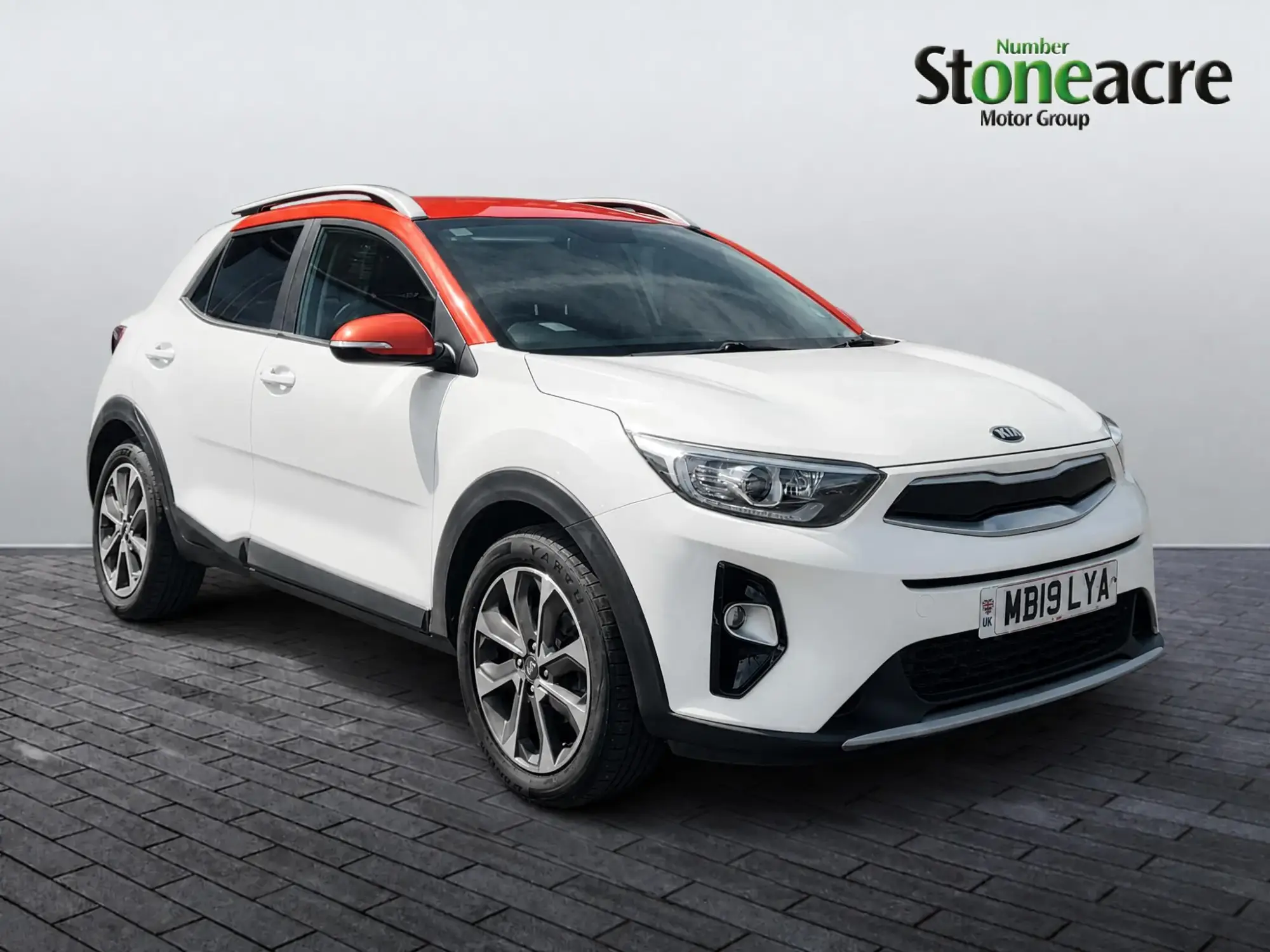 Kia Stonic 1.0T GDi Mixx 5dr MB19LYA Image 1 Kia Stonic 1.0T GDi Mixx 5dr MB19LYA Image 1