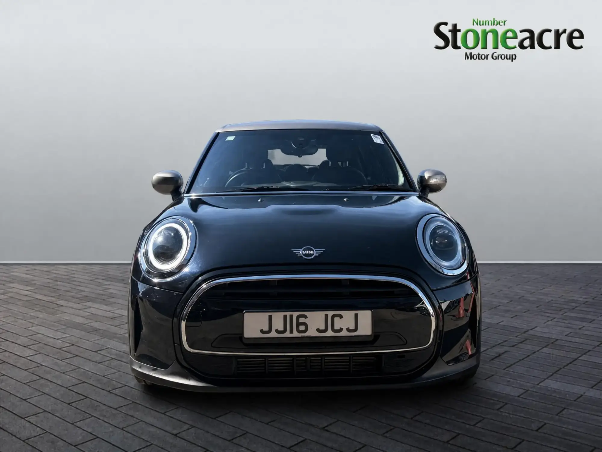 MINI Hatch Image 2 MINI Hatch Image 2
