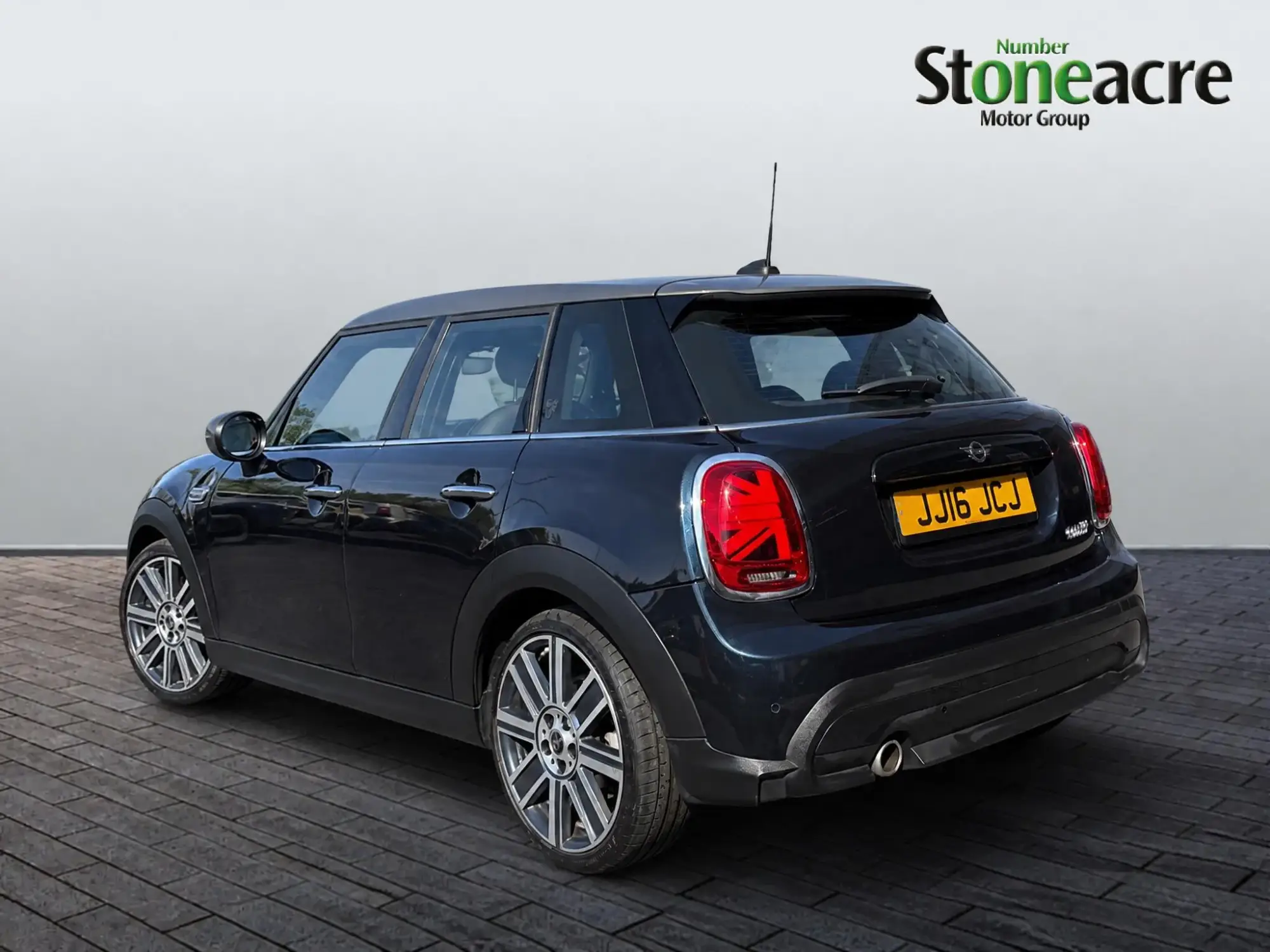 MINI Hatch Image 4 MINI Hatch Image 4