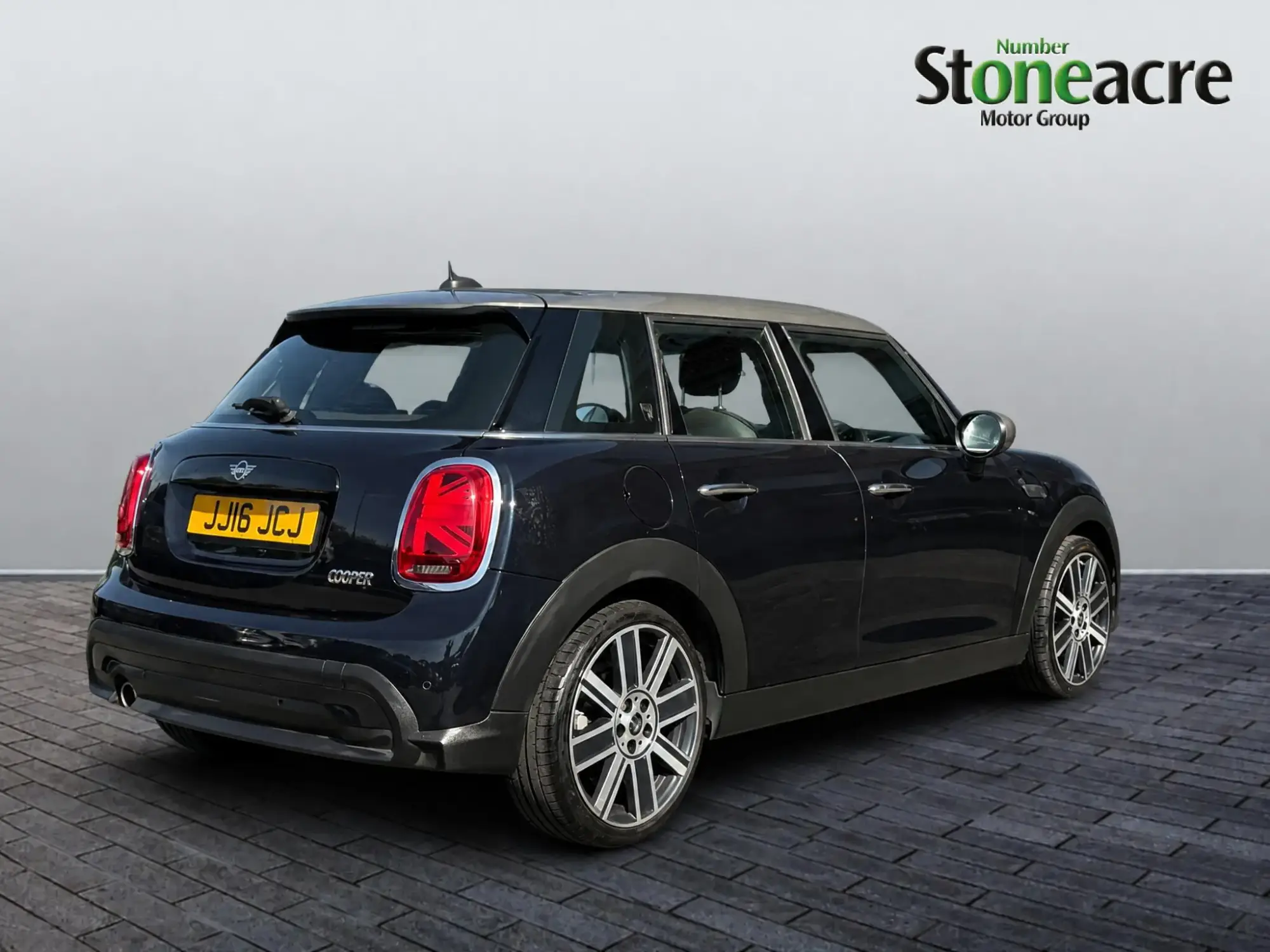 MINI Hatch Image 7 MINI Hatch Image 7