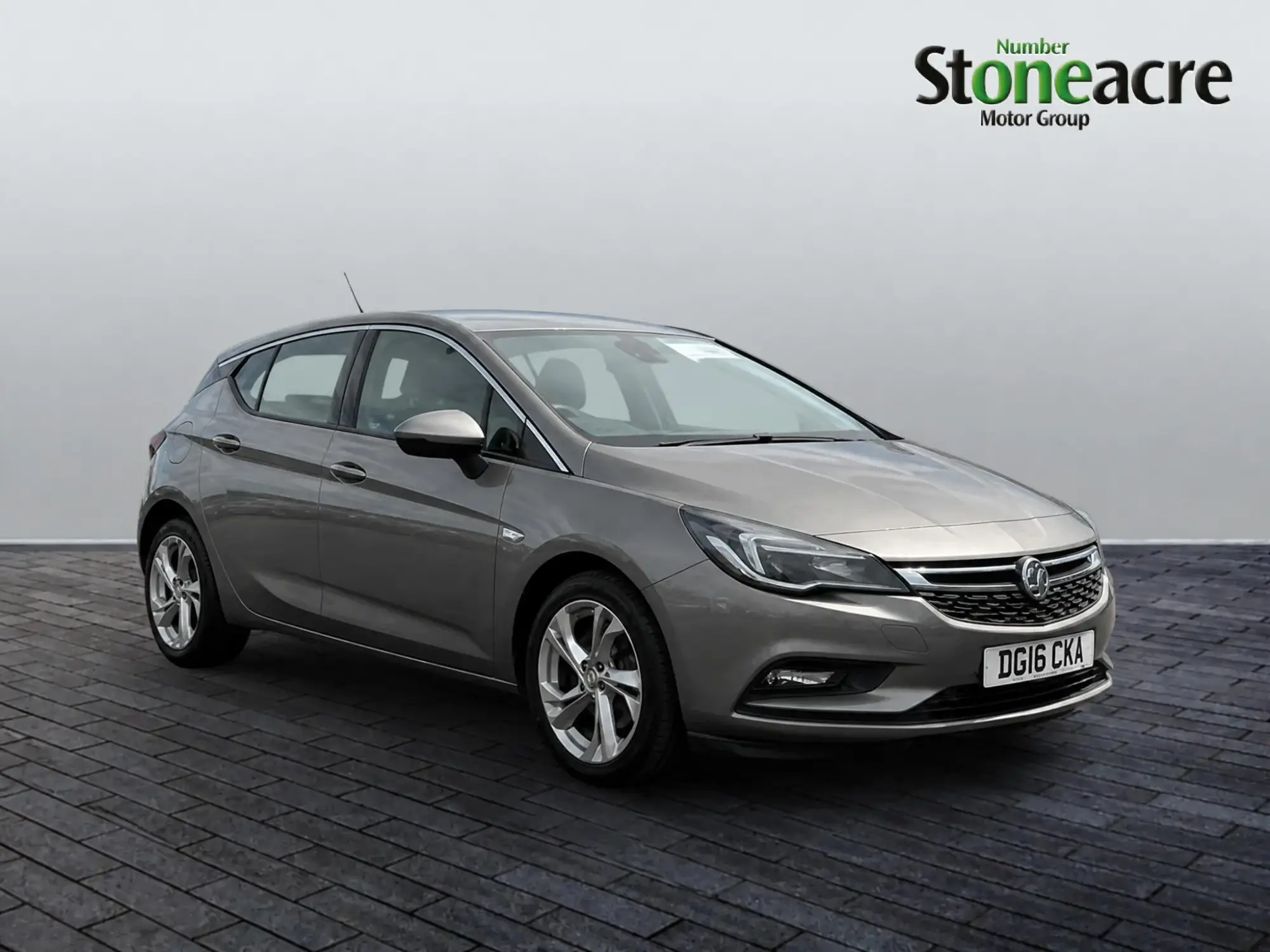 Vauxhall Astra 1.6i Turbo SRi Nav Euro 6 (s/s) 5dr DG16CWL Image 1 Vauxhall Astra 1.6i Turbo SRi Nav Euro 6 (s/s) 5dr DG16CWL Image 1