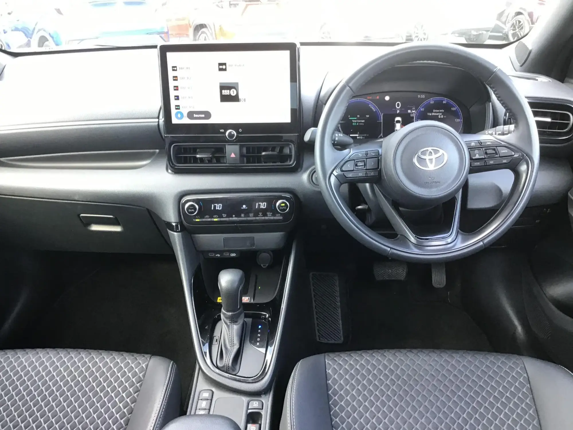Toyota Yaris Image 5