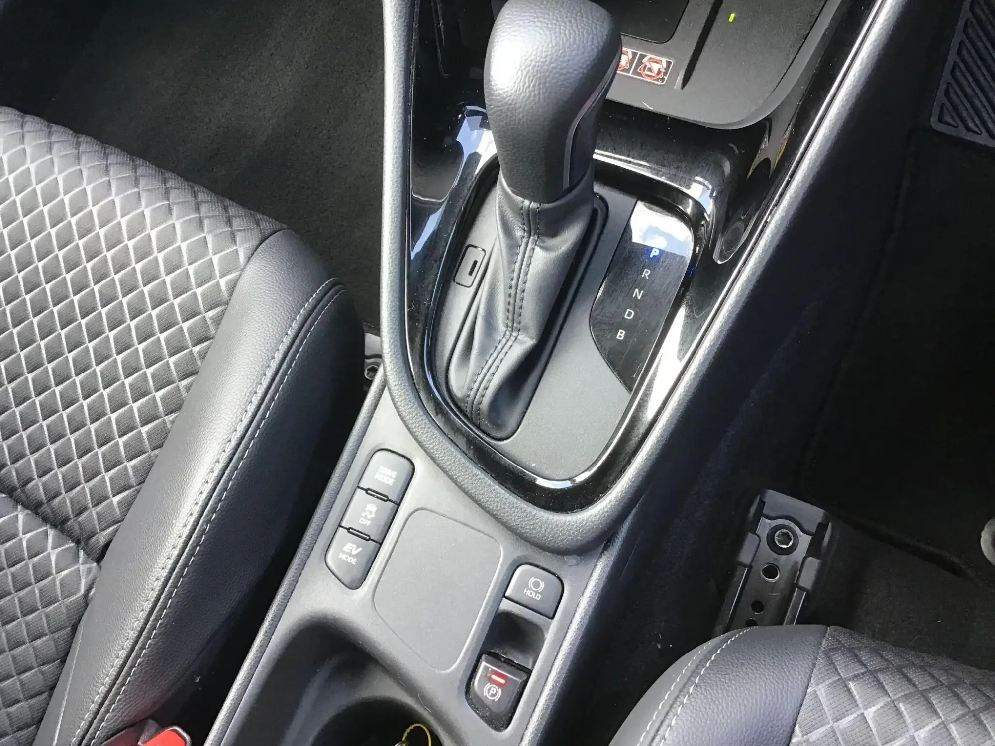 Toyota Yaris Image 8