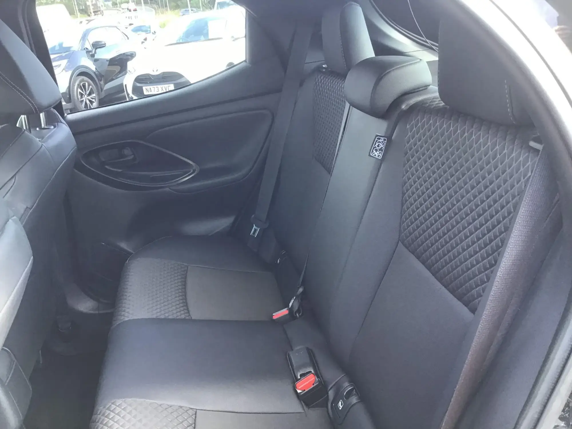 Toyota Yaris Image 15