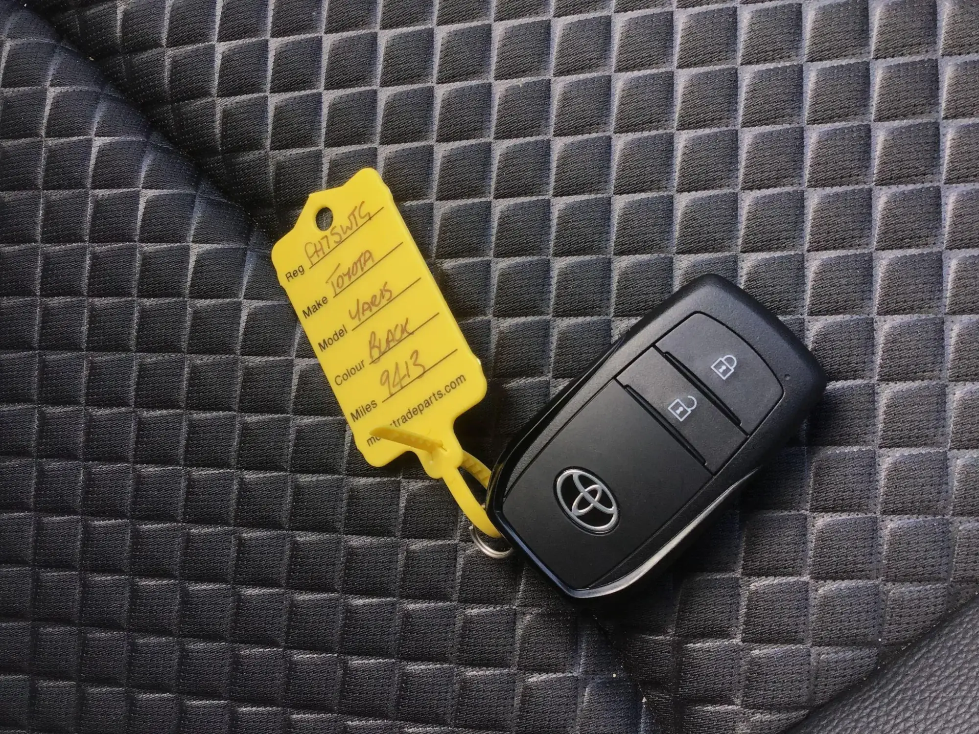 Toyota Yaris Image 22