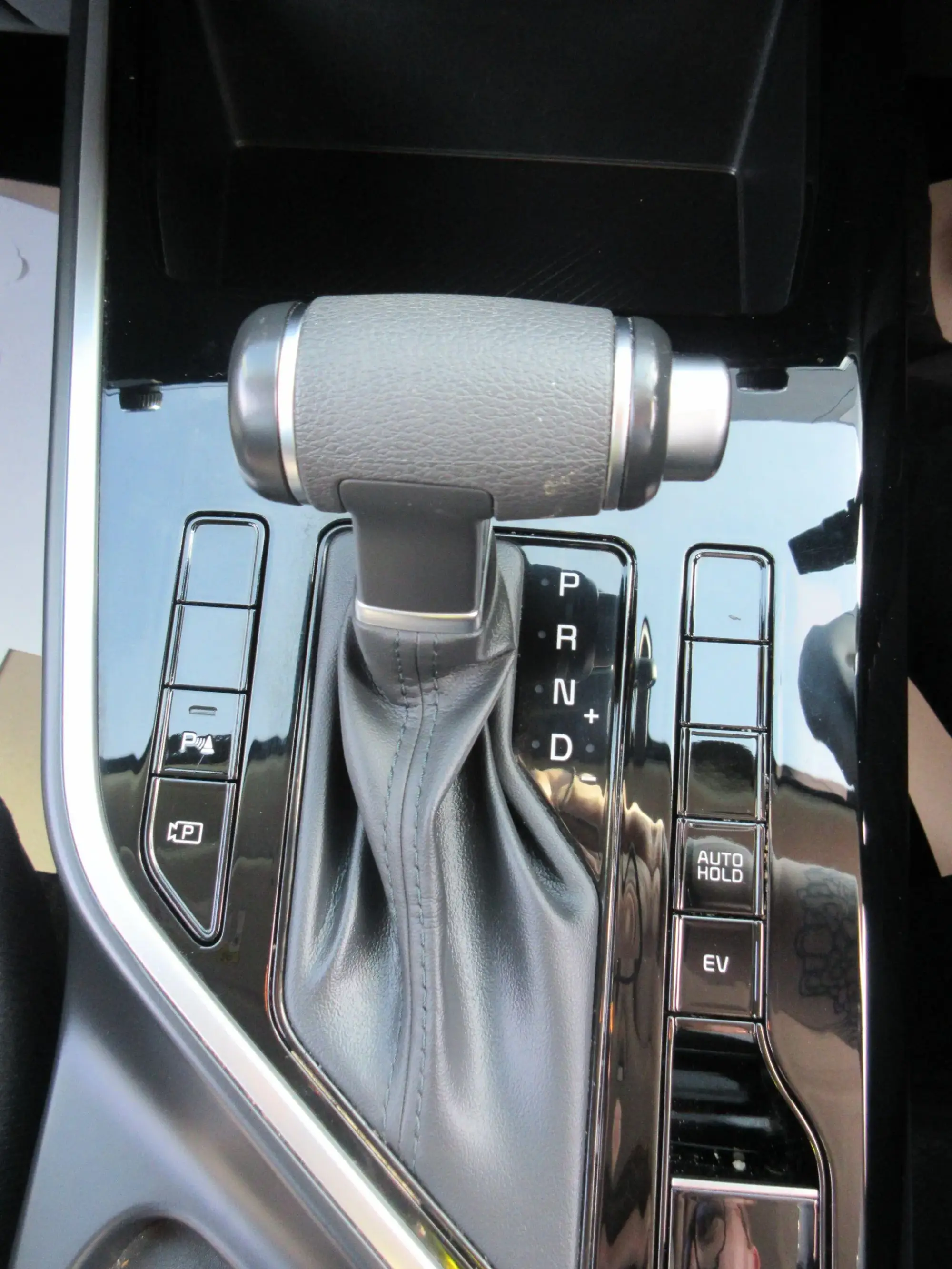Kia Niro Plug-In-Hybrid Image 10 Kia Niro Plug-In-Hybrid Image 10