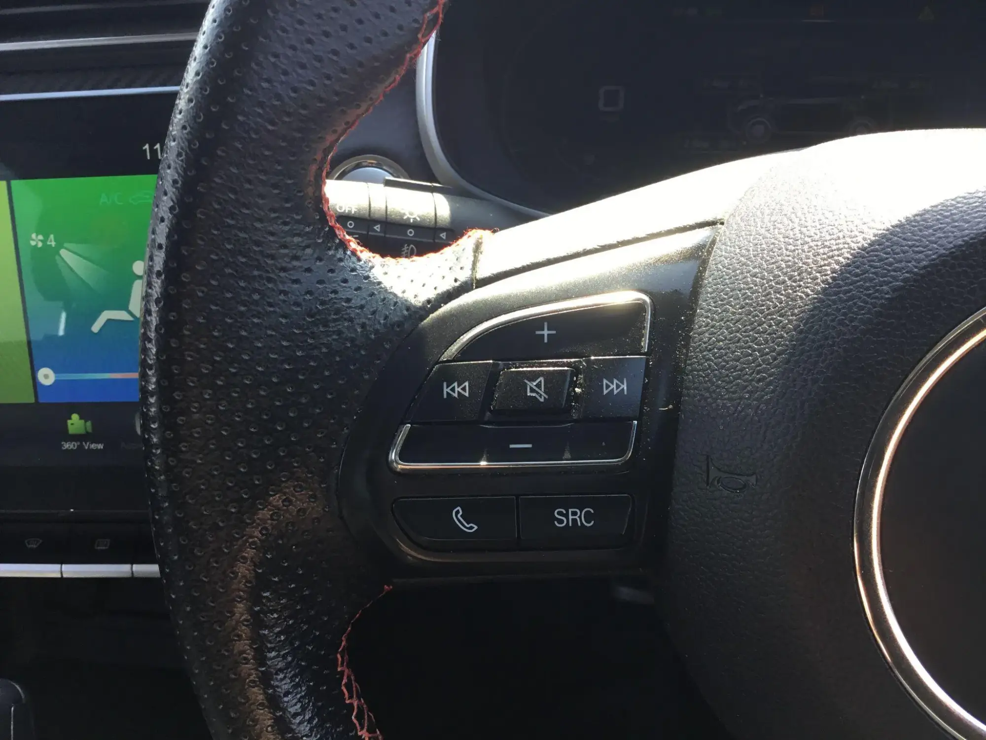 MG ZS Image 18