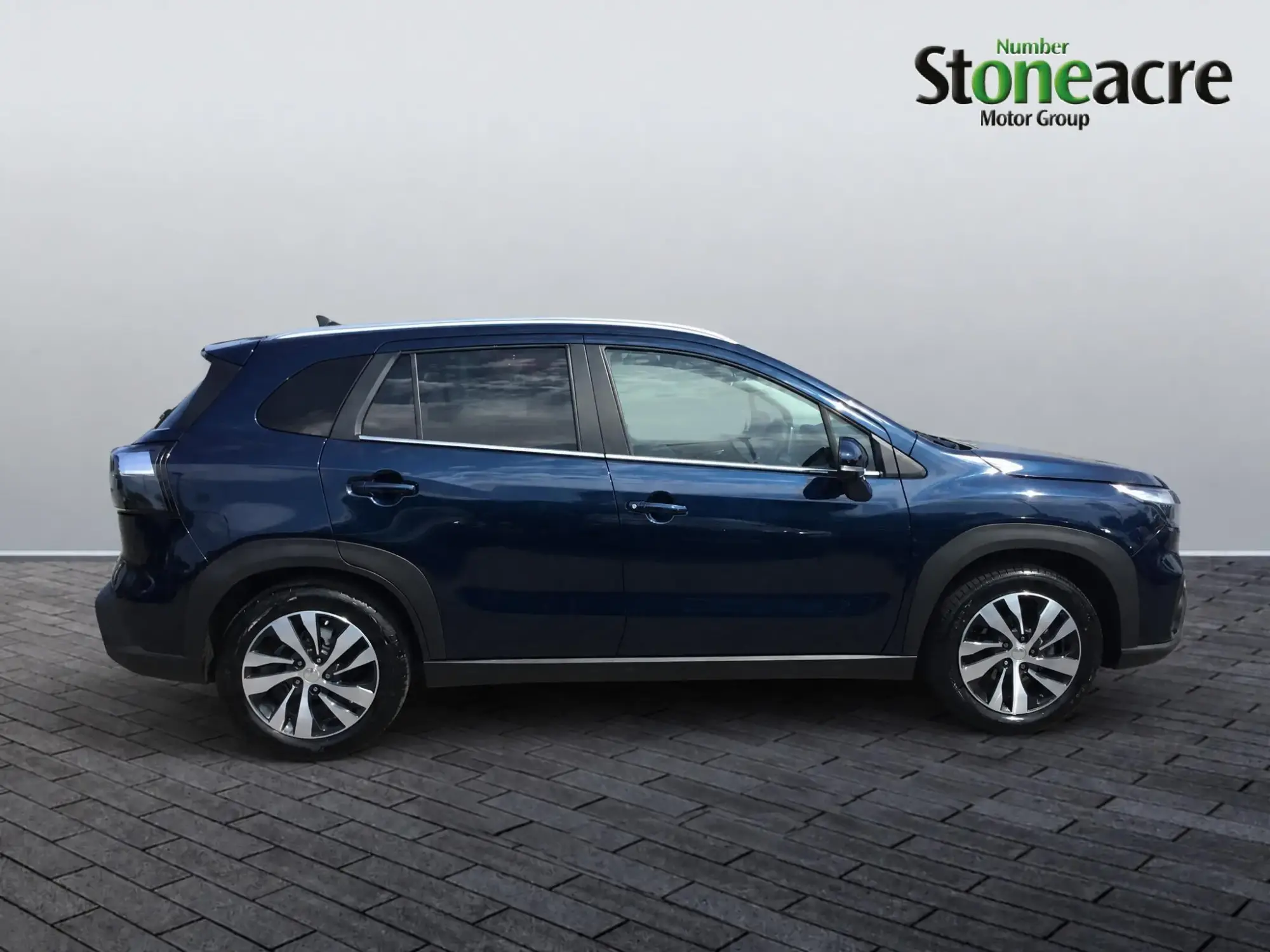 Suzuki S-Cross Image 2