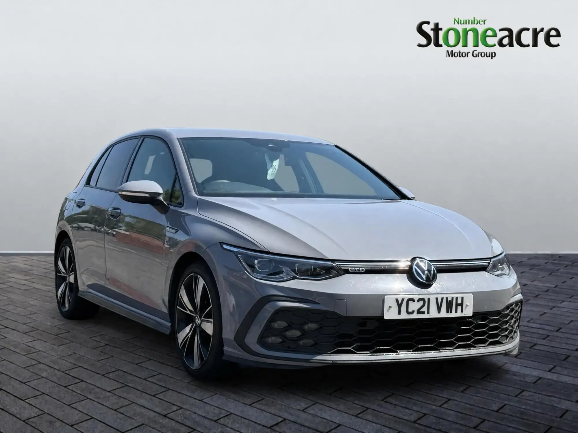 Volkswagen Golf Image 1