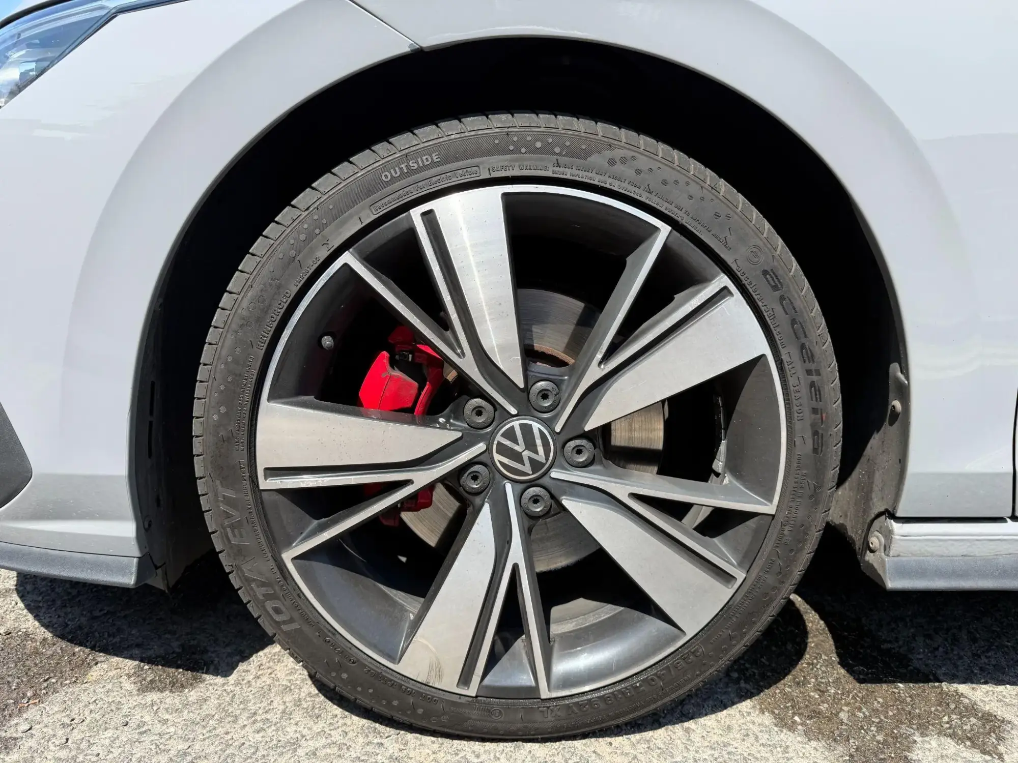 Volkswagen Golf Image 10