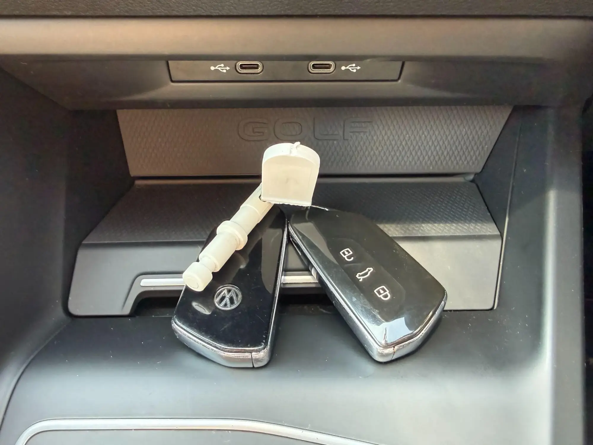 Volkswagen Golf Image 24
