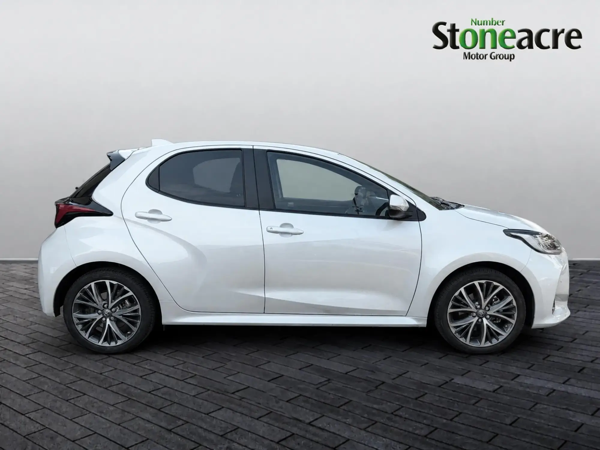 Toyota Yaris Image 8 Toyota Yaris Image 8