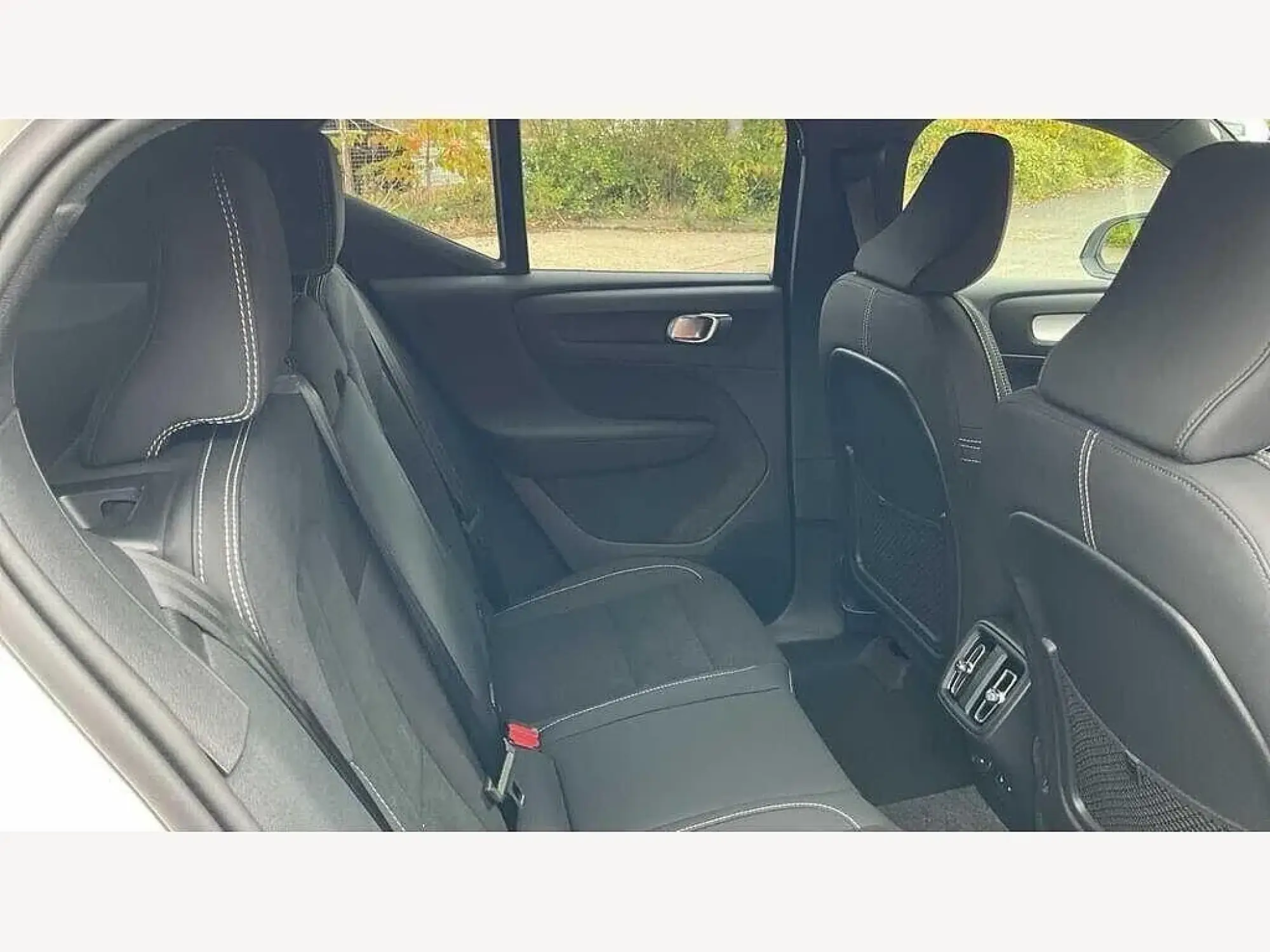 Volvo XC40 Image 15