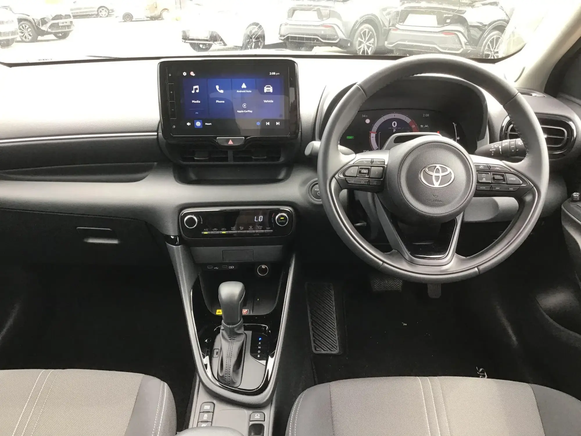 Toyota Yaris Image 6 Toyota Yaris Image 6