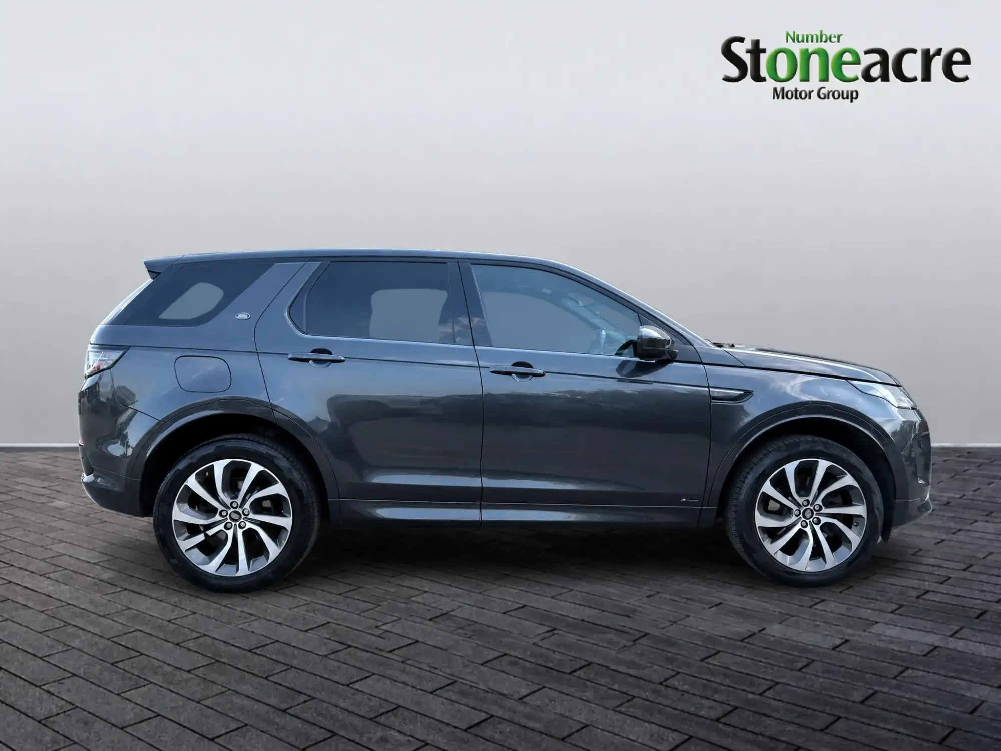 Land Rover Discovery Sport Image 2 Land Rover Discovery Sport Image 2