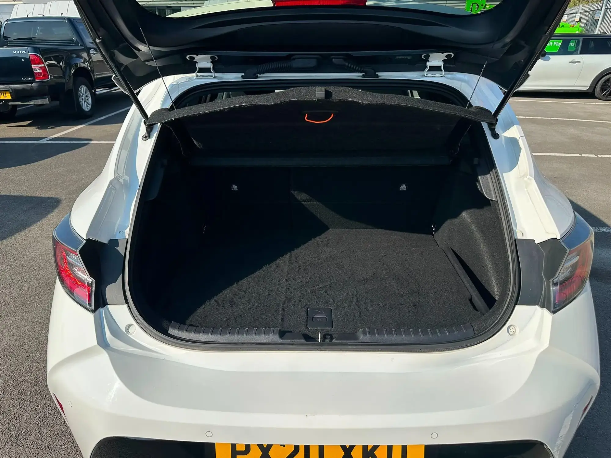 Toyota Corolla Hatchback Image 14