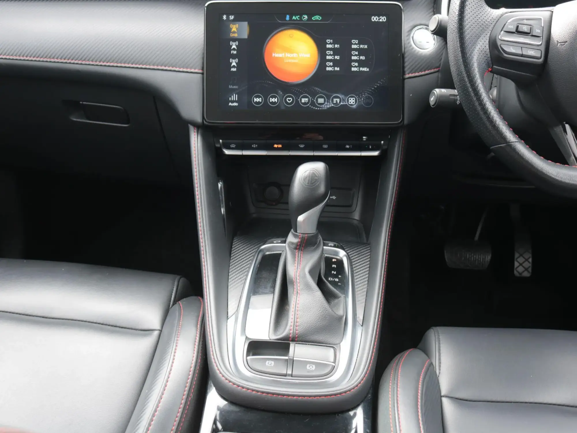 MG ZS Image 23