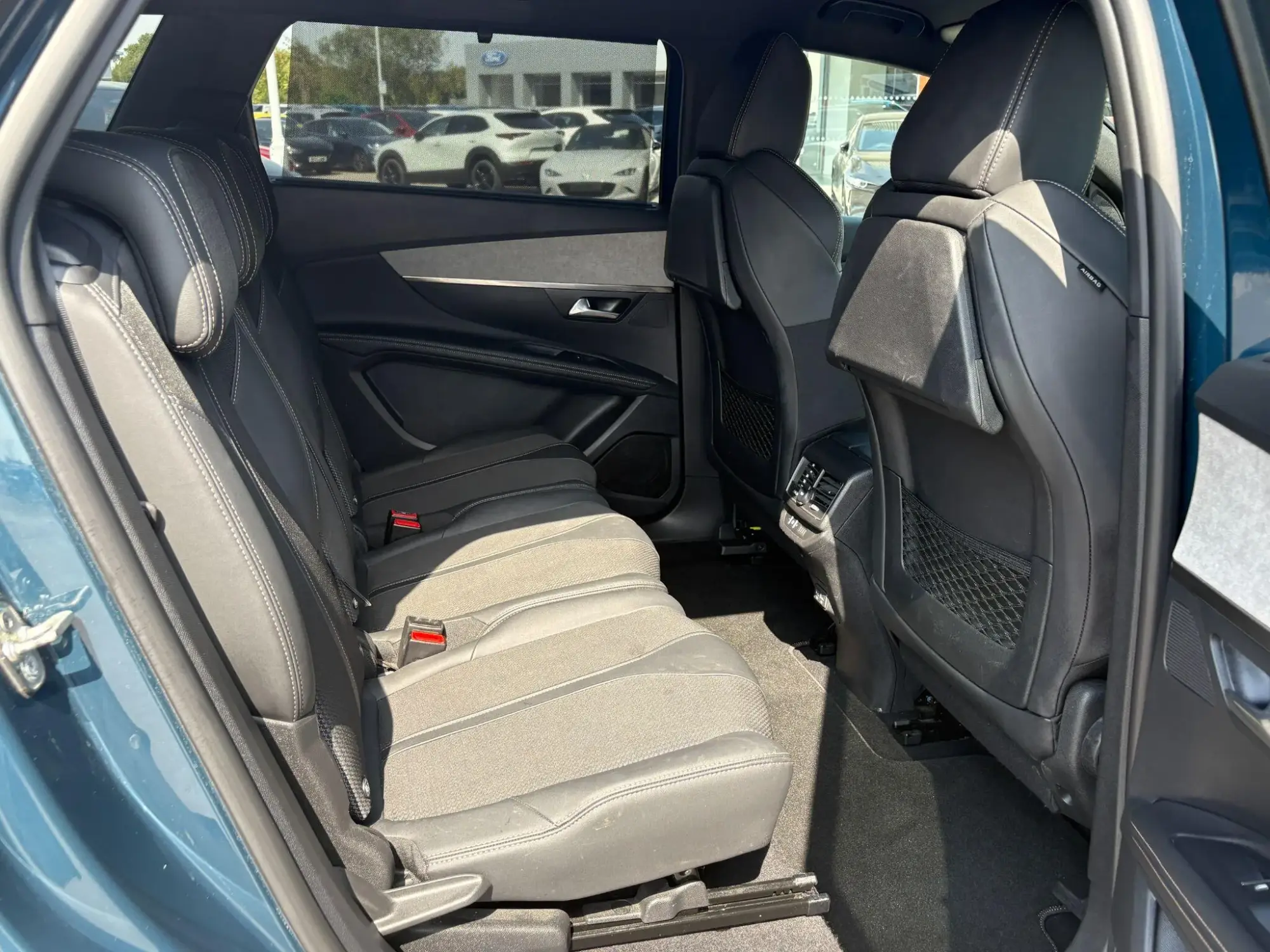 Peugeot 5008 Image 10