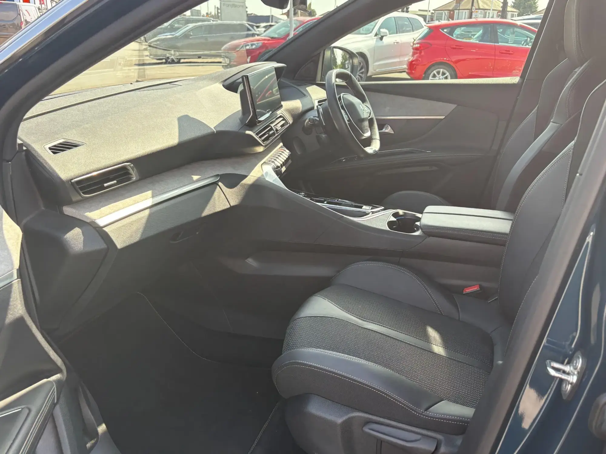 Peugeot 5008 Image 16