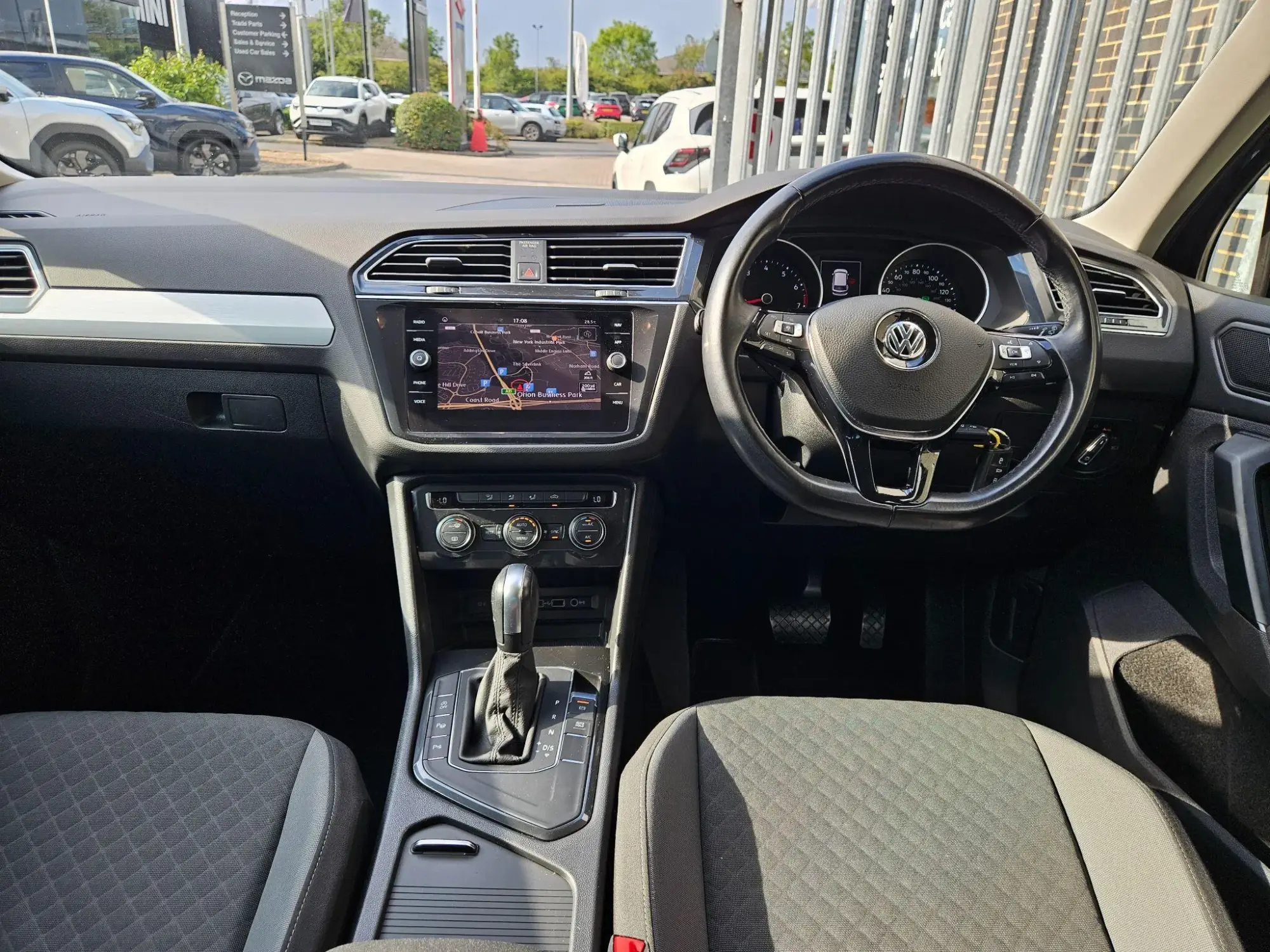 Volkswagen Tiguan Image 12 Volkswagen Tiguan Image 12