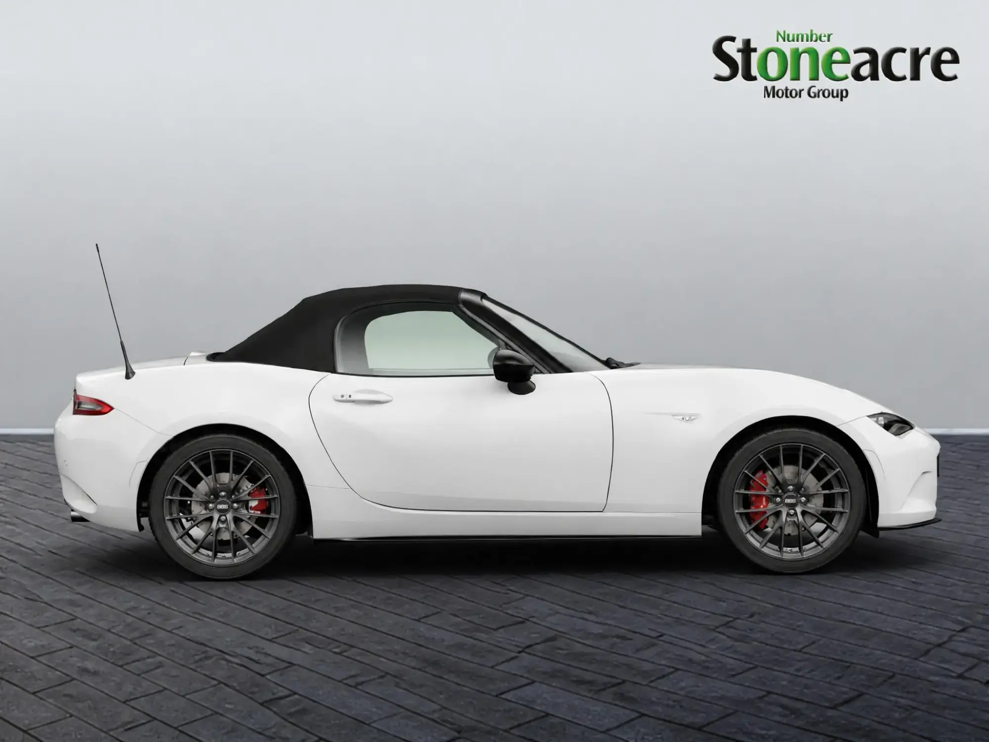 Mazda MX-5 2.0 SKYACTIV-G Homura Roadster Euro 6 (s/s) 2dr Image 2