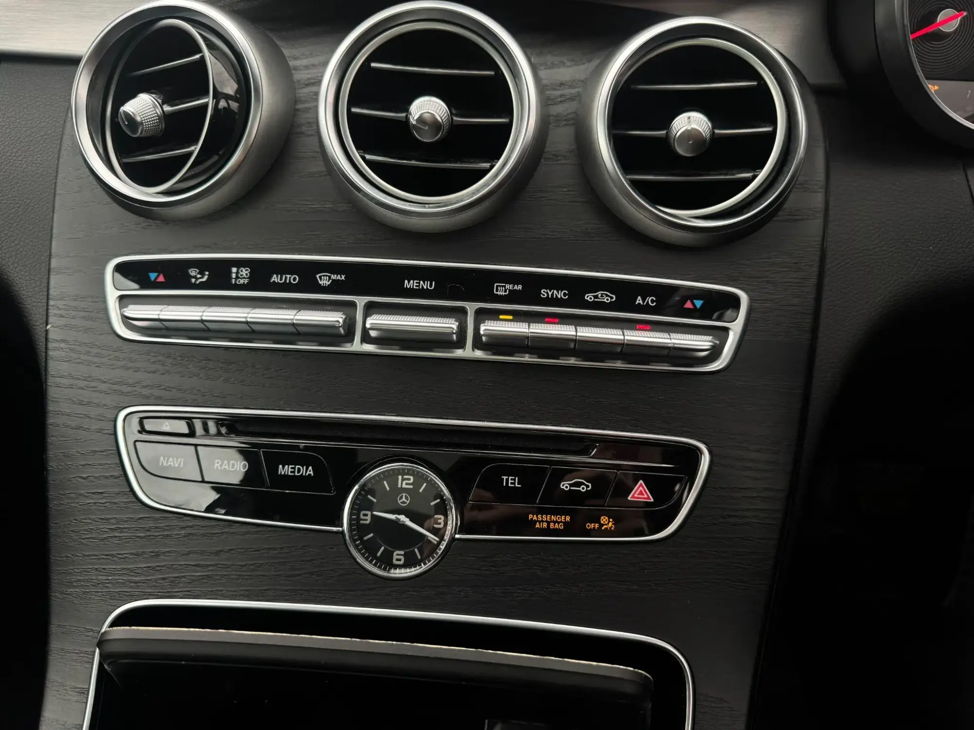 Mercedes-Benz C-Class Image 14 Mercedes-Benz C-Class Image 14