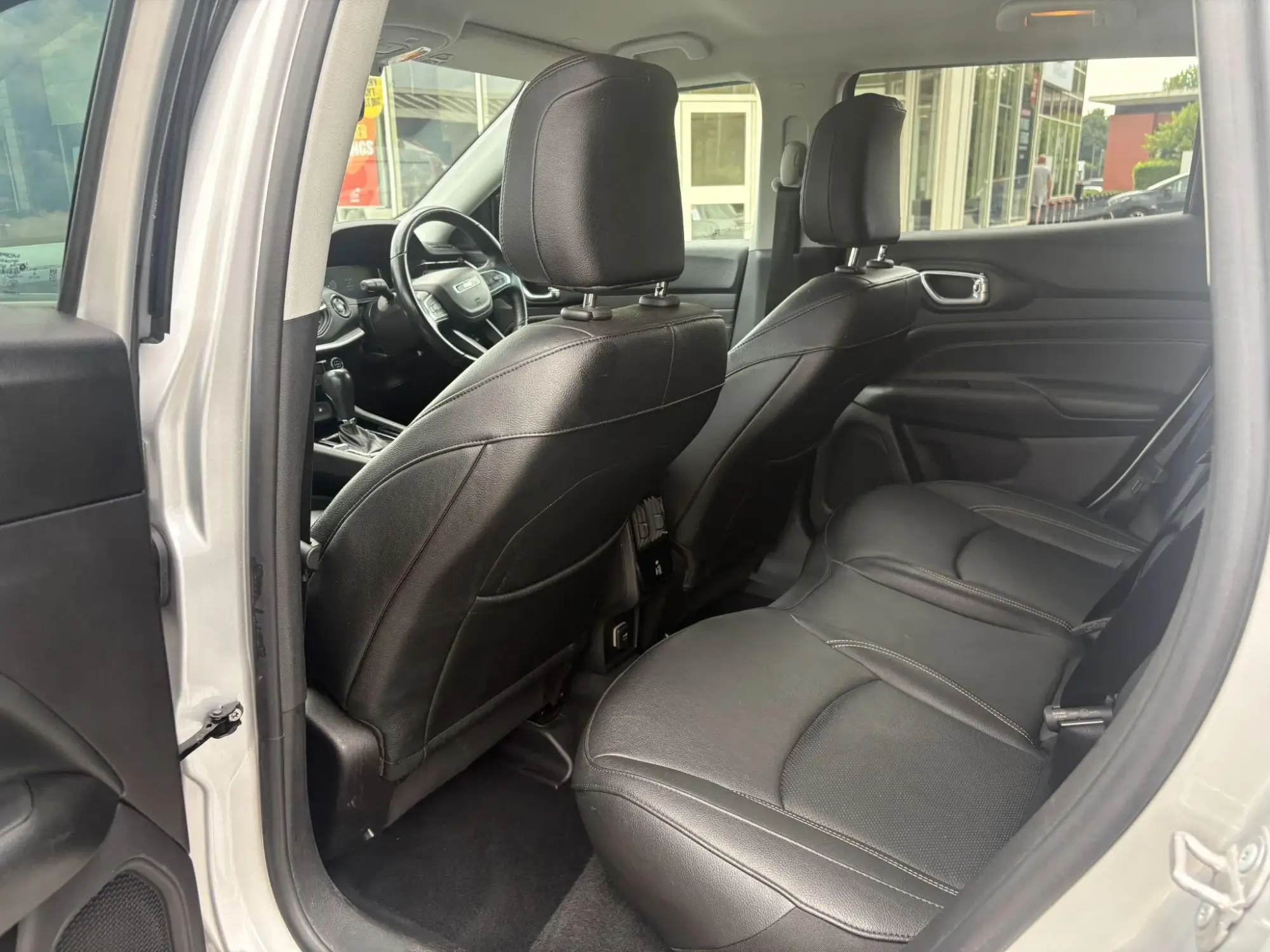 Jeep Compass 4XE Image 12 Jeep Compass 4XE Image 12