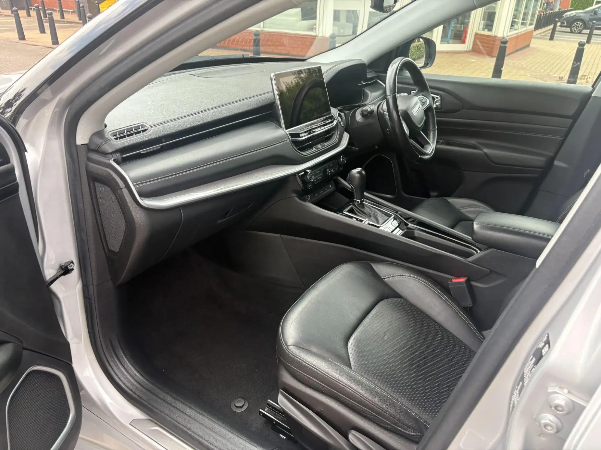 Jeep Compass 4XE Image 14 Jeep Compass 4XE Image 14