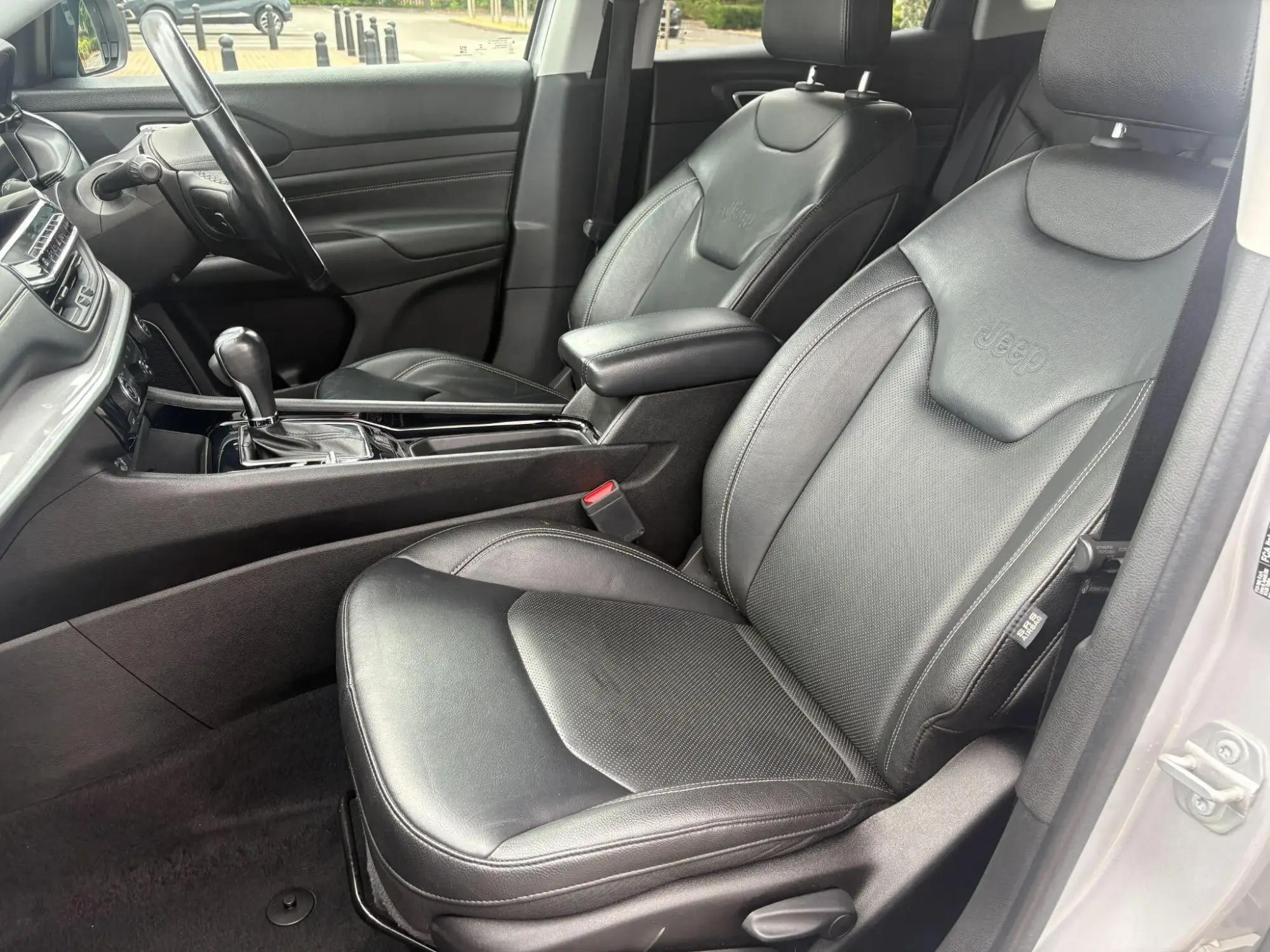 Jeep Compass 4XE Image 15 Jeep Compass 4XE Image 15