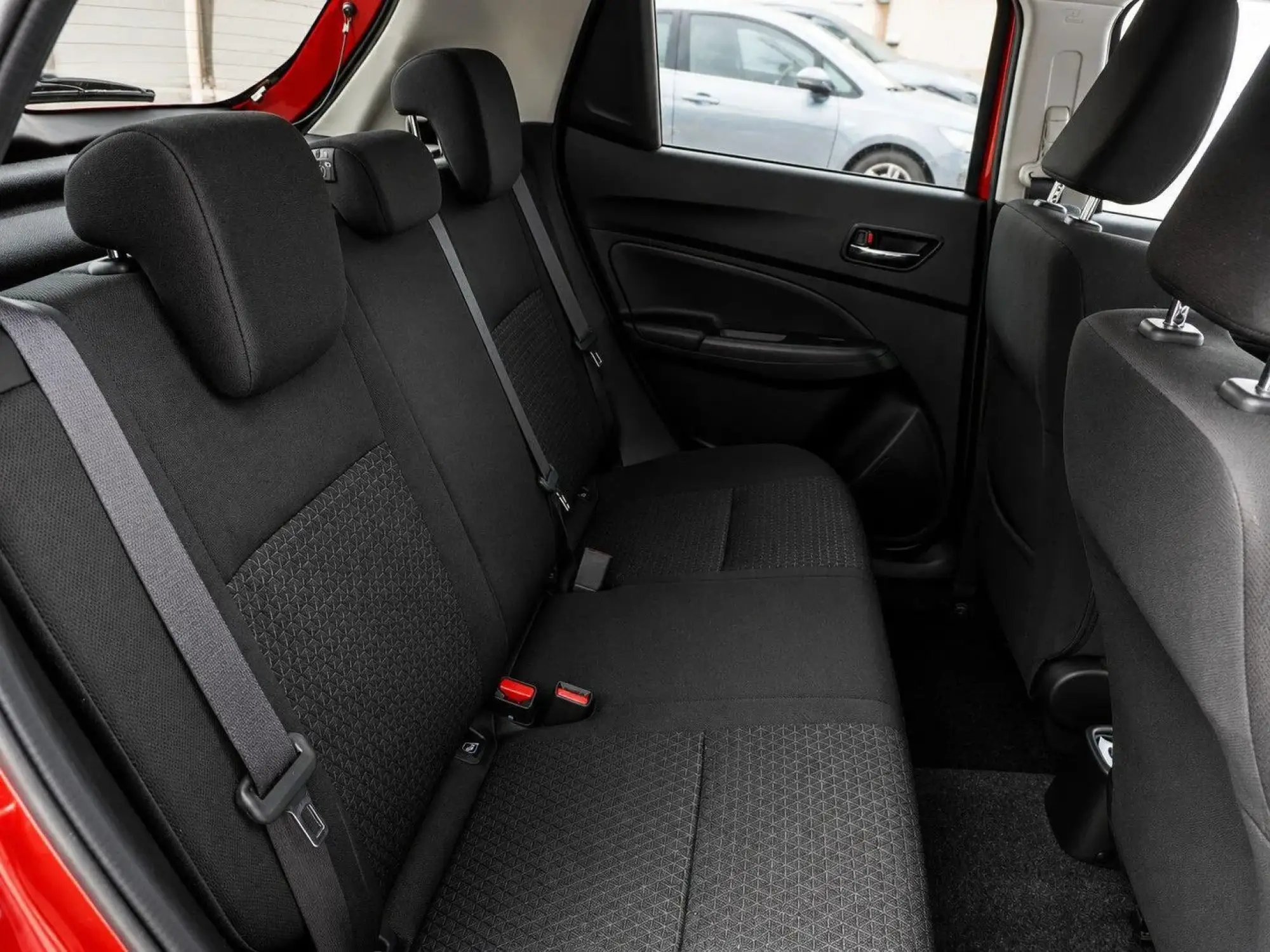Suzuki Swift Image 22