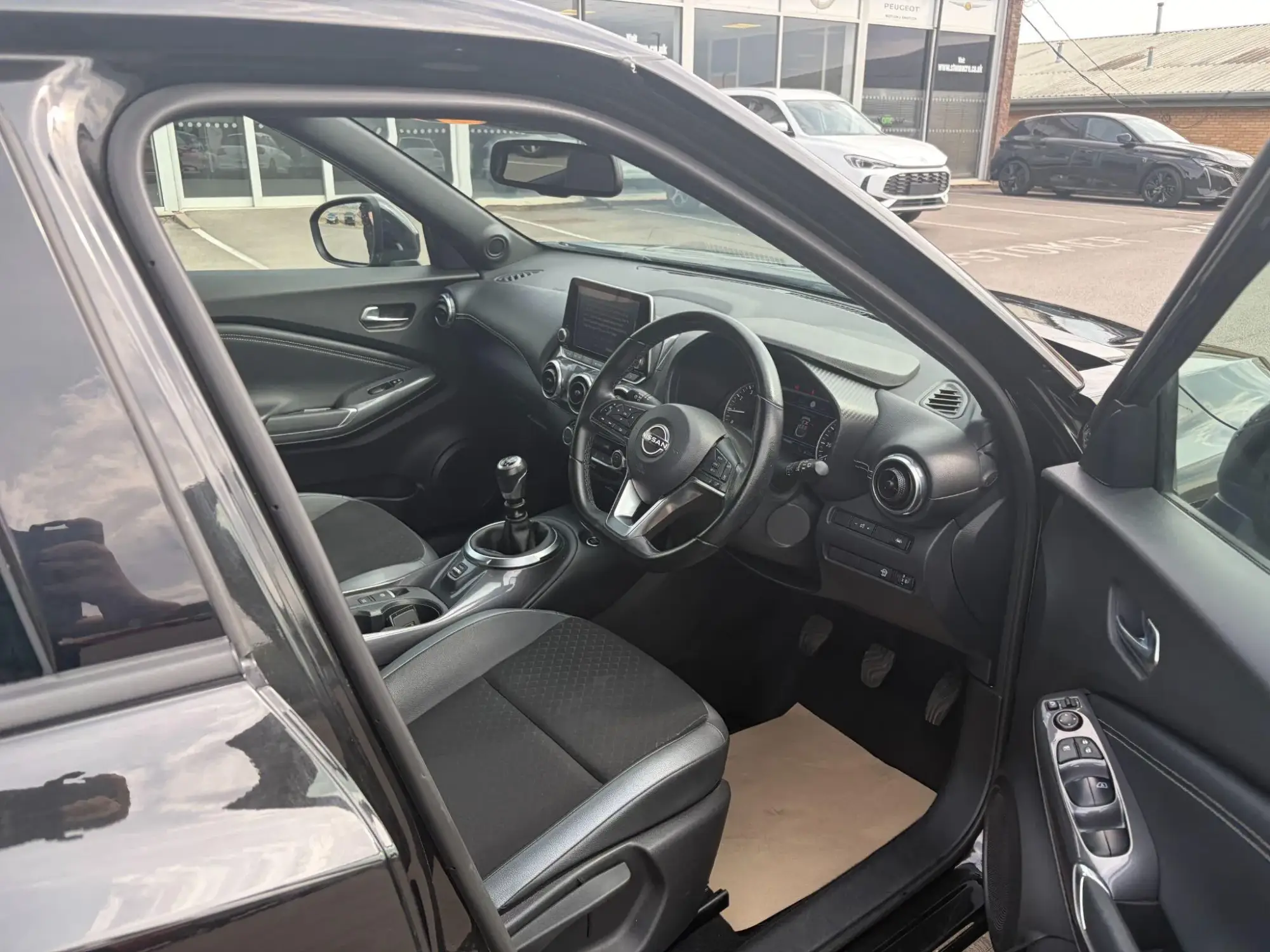 Nissan Juke Image 10