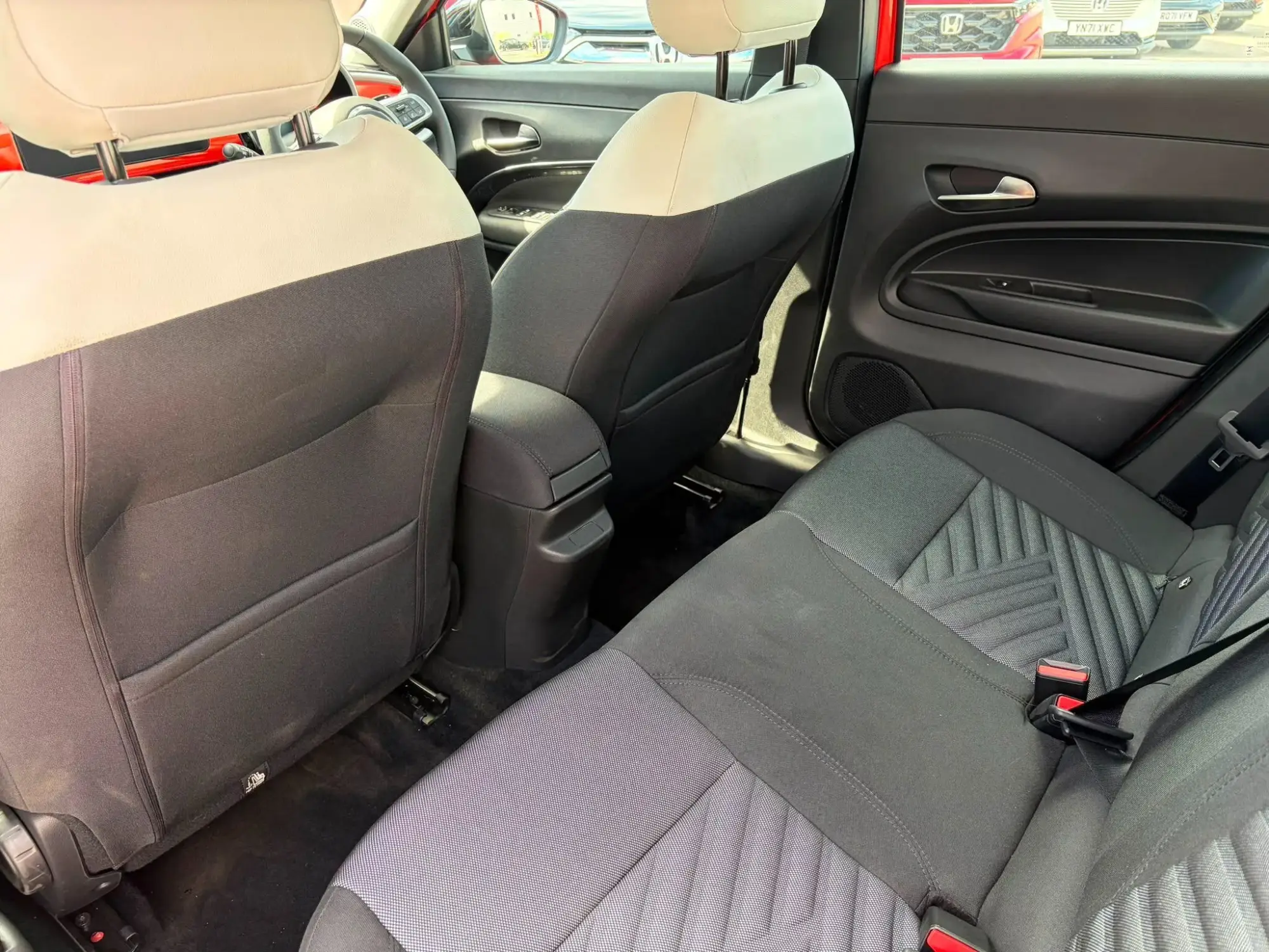 Fiat 600 Petrol Image 12