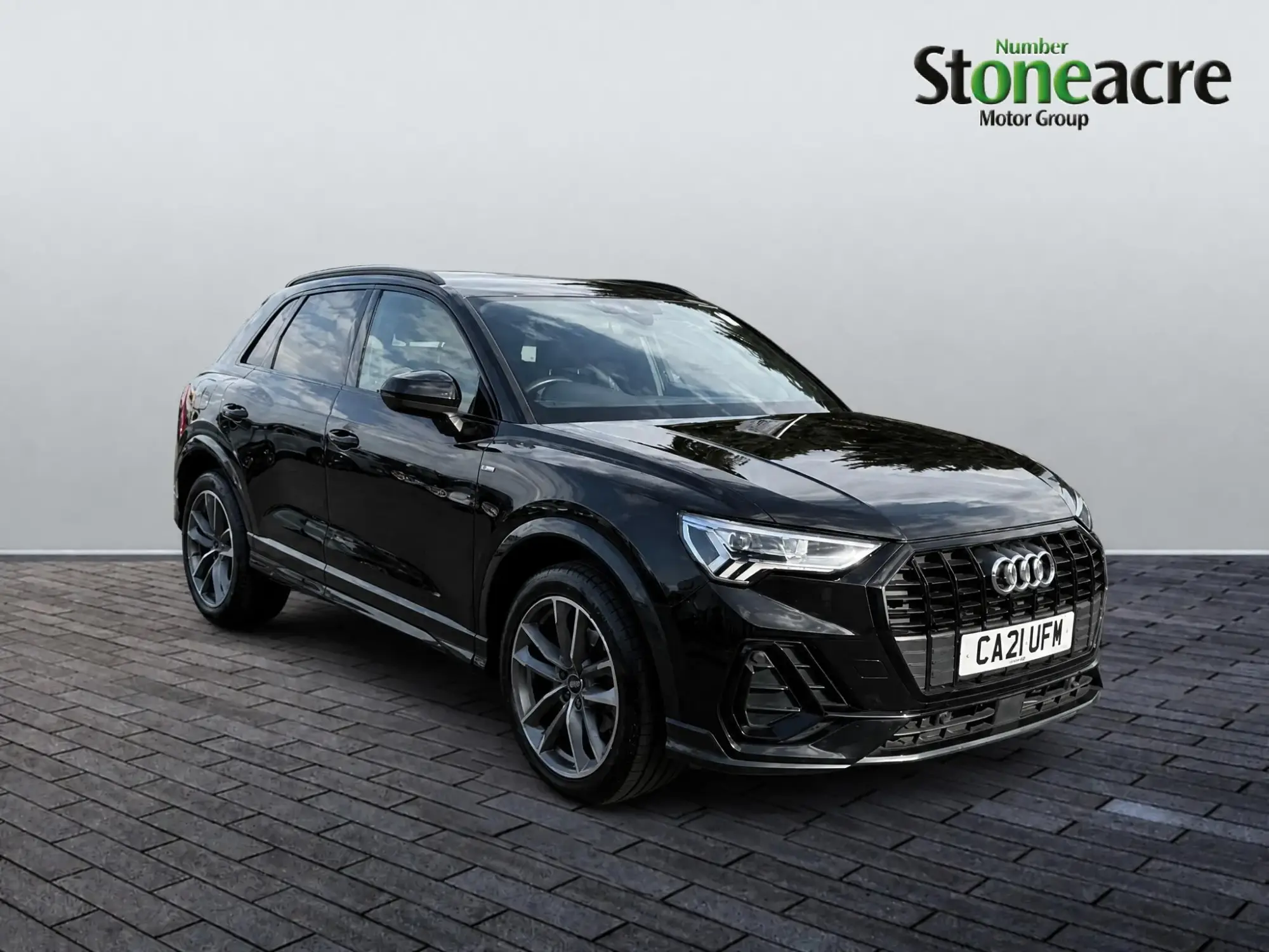 Audi Q3 1.5 TFSI CoD 35 Black Edition S Tronic Euro 6 (s/s) 5dr CA21UFW Image 1 Audi Q3 1.5 TFSI CoD 35 Black Edition S Tronic Euro 6 (s/s) 5dr CA21UFW Image 1