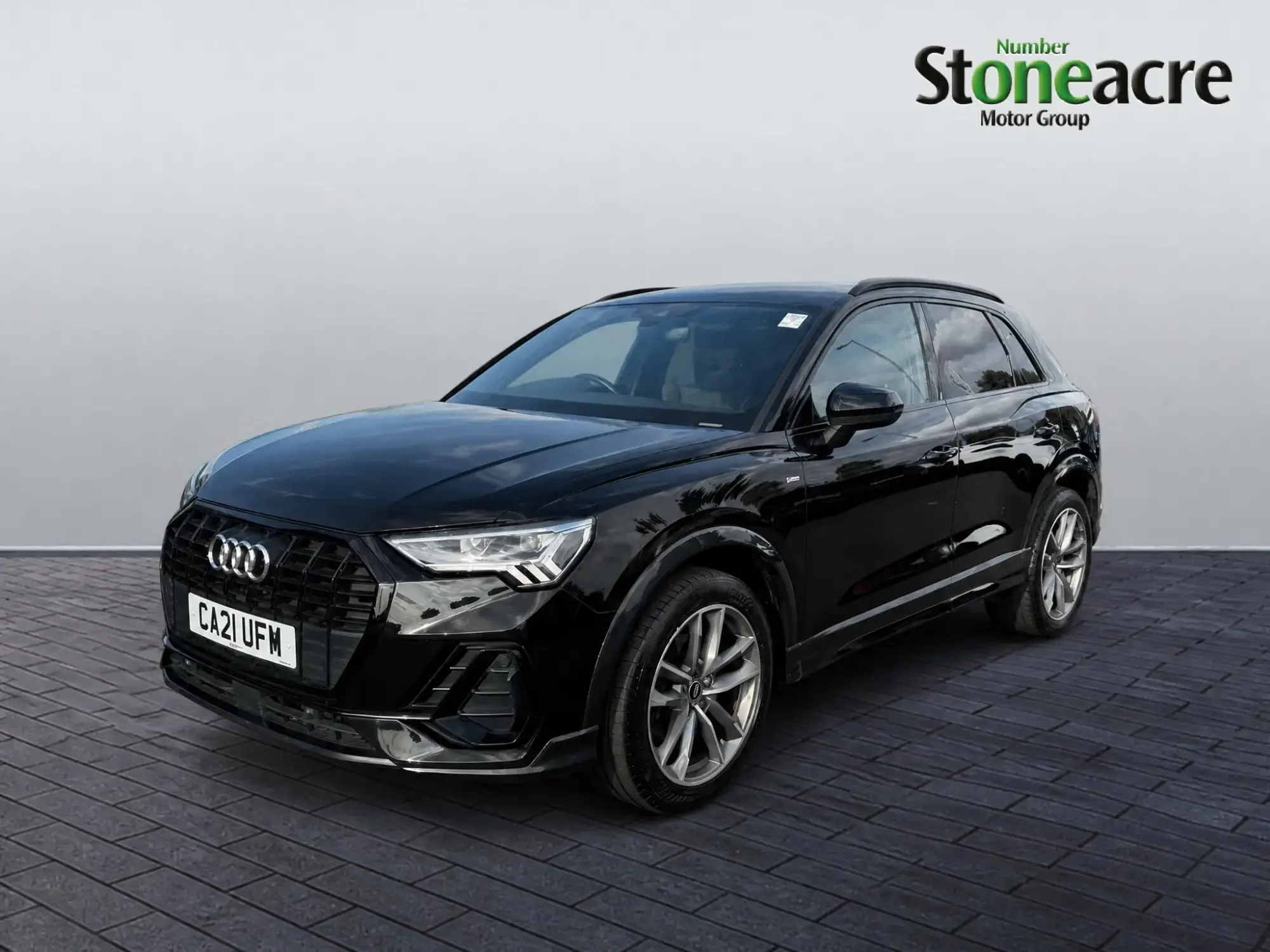 Audi Q3 1.5 TFSI CoD 35 Black Edition S Tronic Euro 6 (s/s) 5dr CA21UFW Image 3 Audi Q3 1.5 TFSI CoD 35 Black Edition S Tronic Euro 6 (s/s) 5dr CA21UFW Image 3