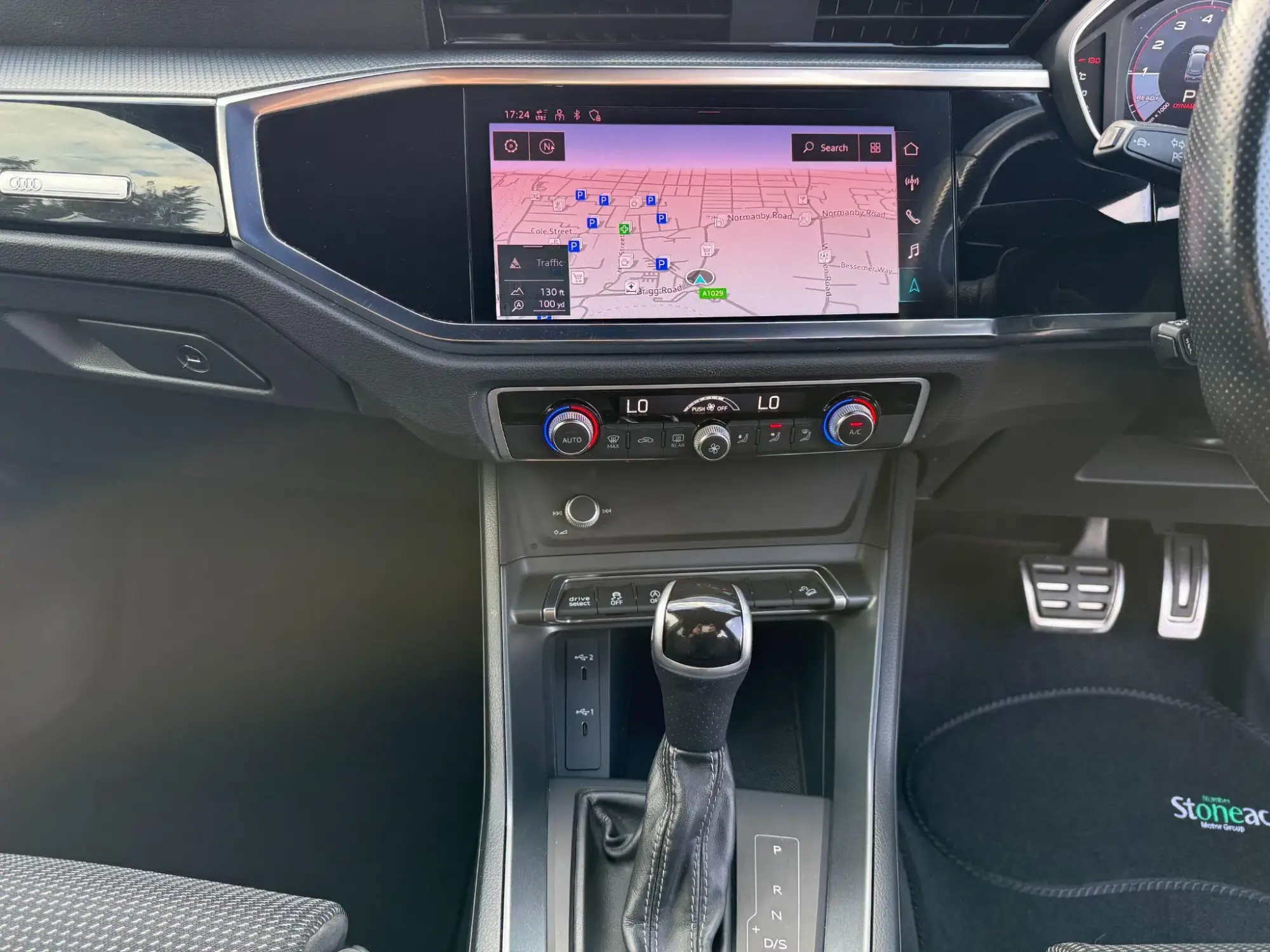Audi Q3 Image 14