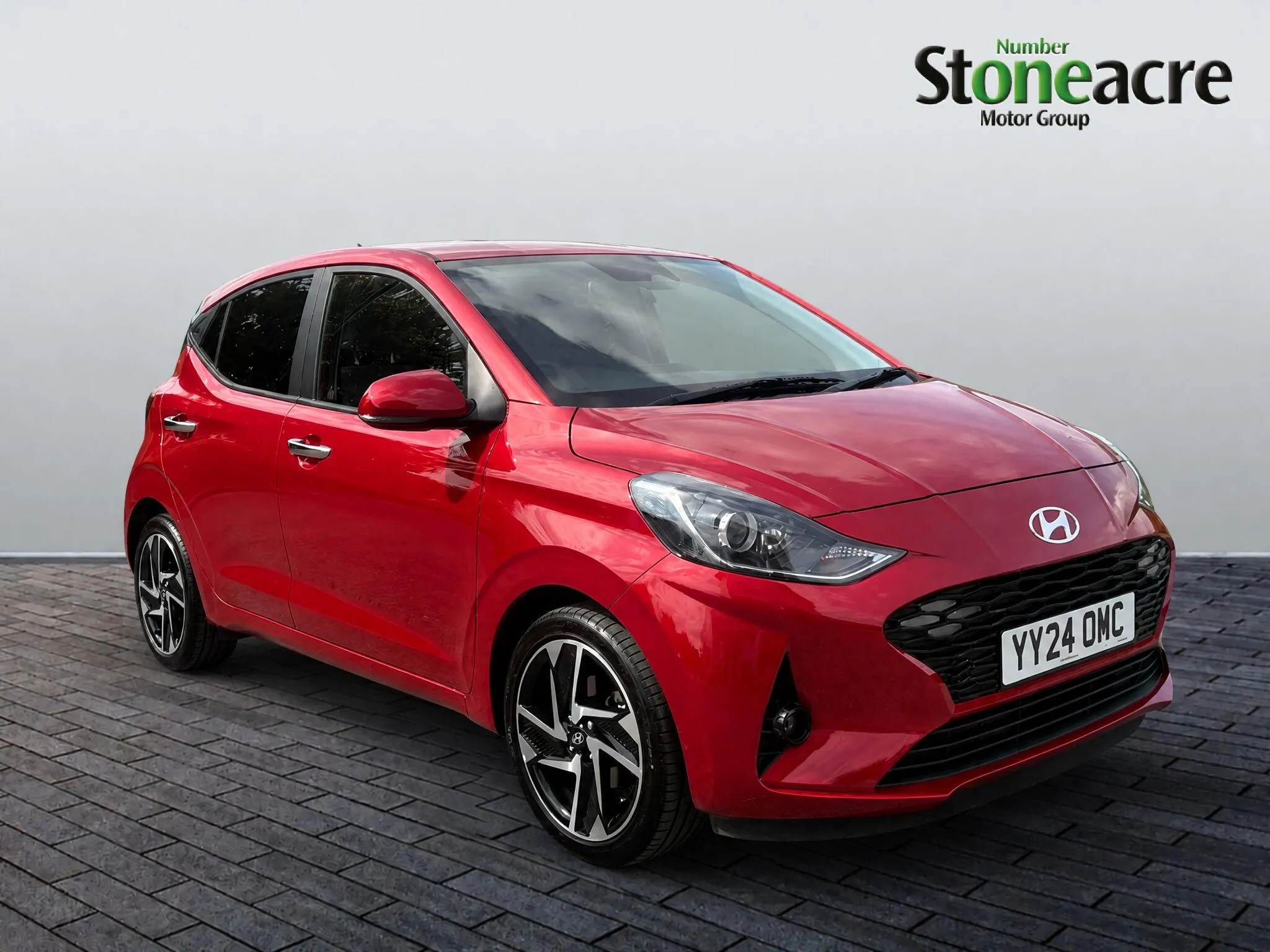 Hyundai i10 listing photo