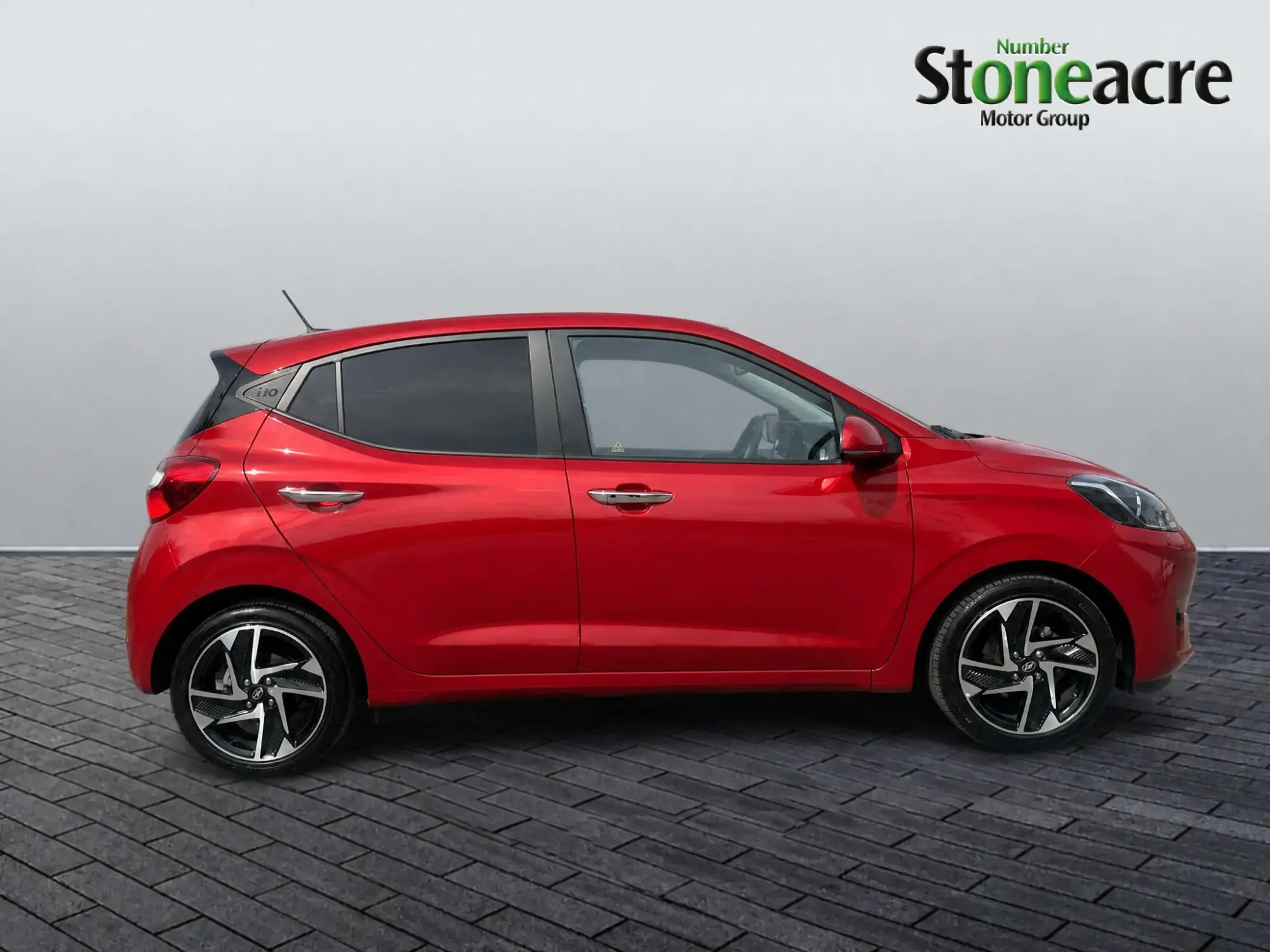 Hyundai i10 Image 2 Hyundai i10 Image 2