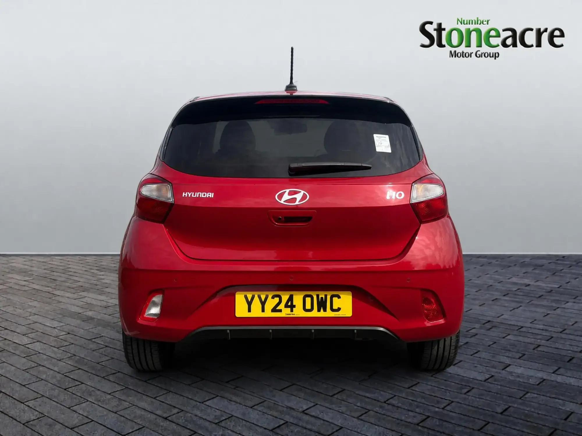 Hyundai i10 Image 4 Hyundai i10 Image 4