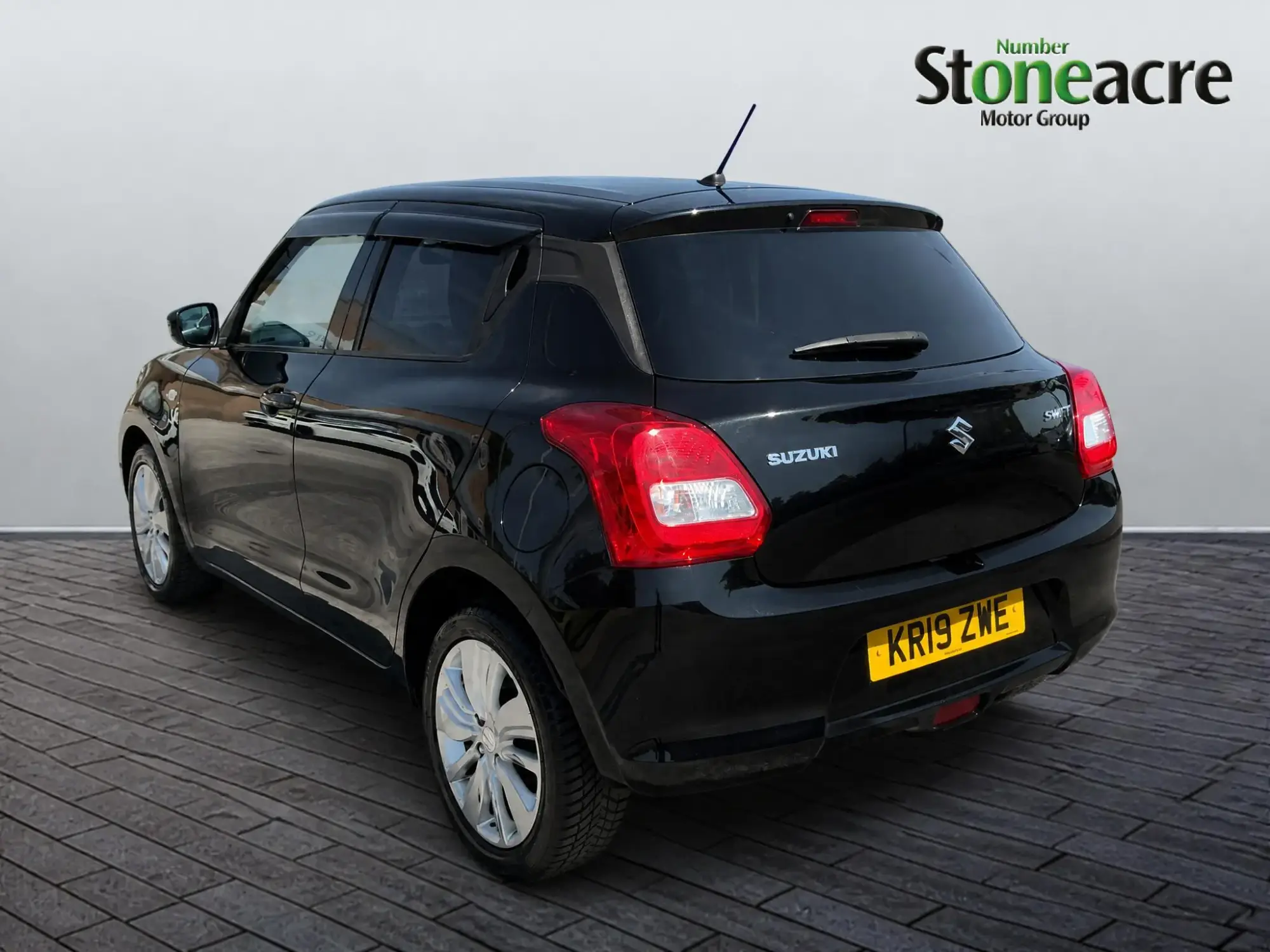 Suzuki Swift Image 6