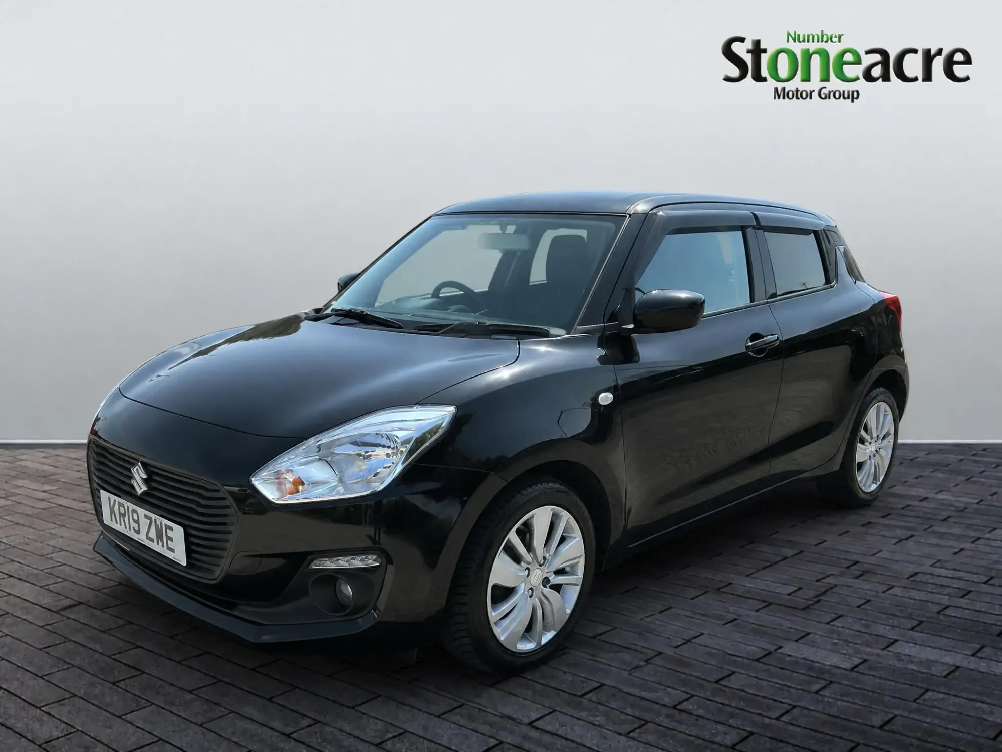 Suzuki Swift Image 8