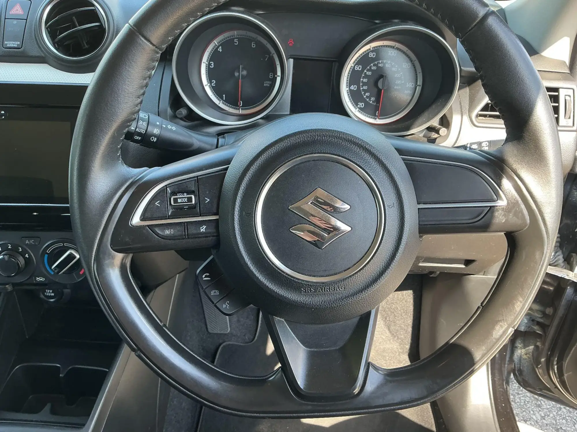 Suzuki Swift Image 20