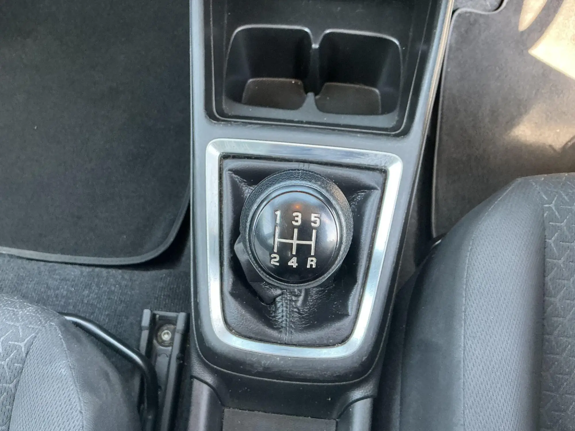 Suzuki Swift Image 27